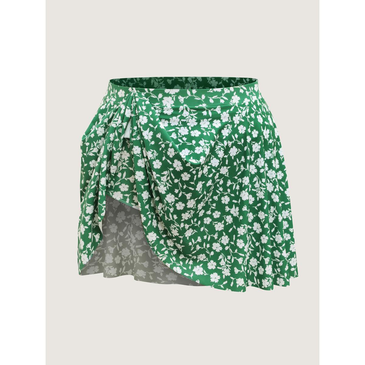 Plus Size Ditsy Floral Print Flared Swim Skirt Women's Swimwear Greenbean Beach High stretch Bodycon High Rise Curve Swim Bottoms BloomChic 26/4X Product Image