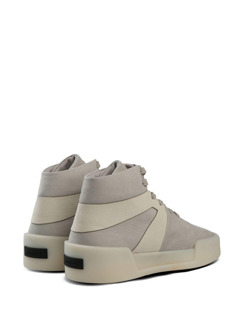 Basketball sneakers  Product Image