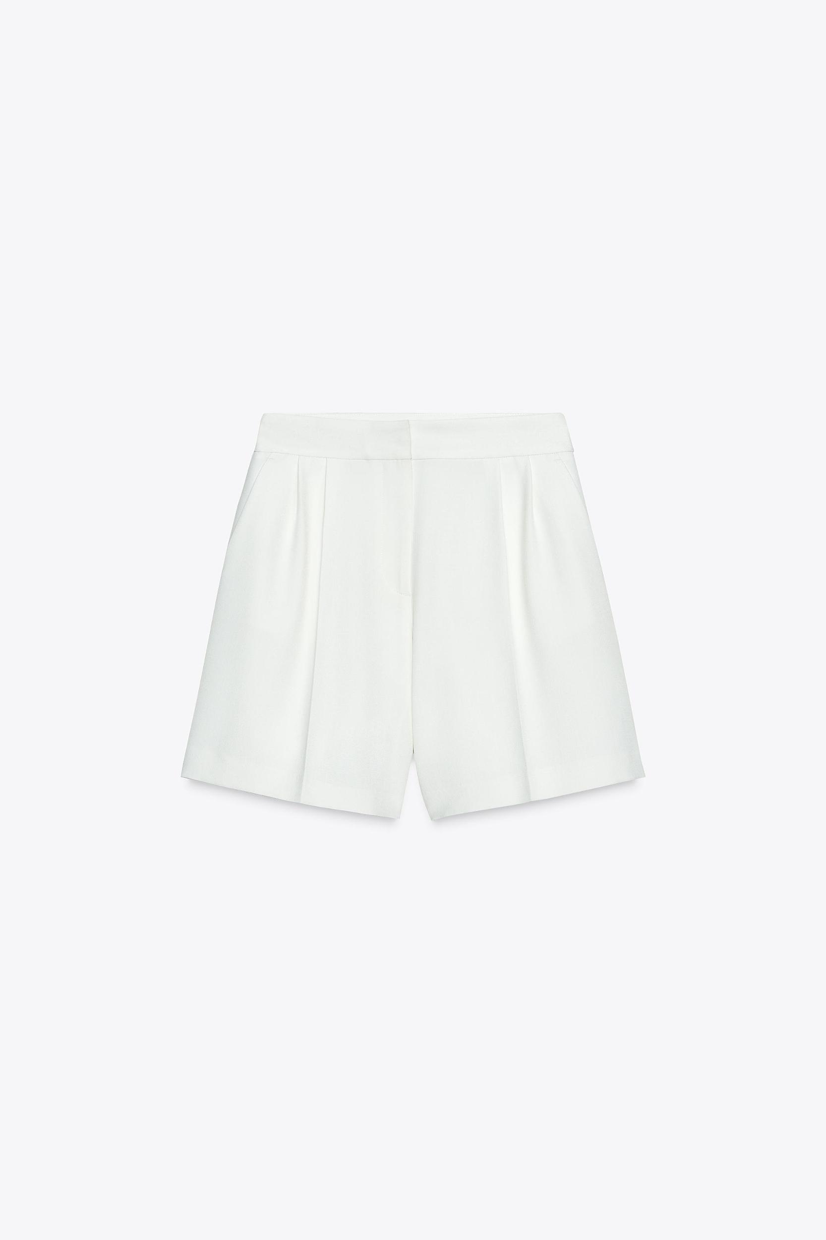 HIGH-WAISTED PLEATED SHORTS Product Image
