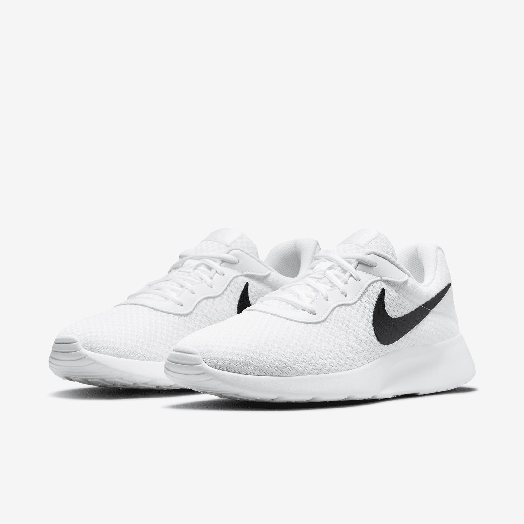 Nike Tanjun Men's Shoes Product Image