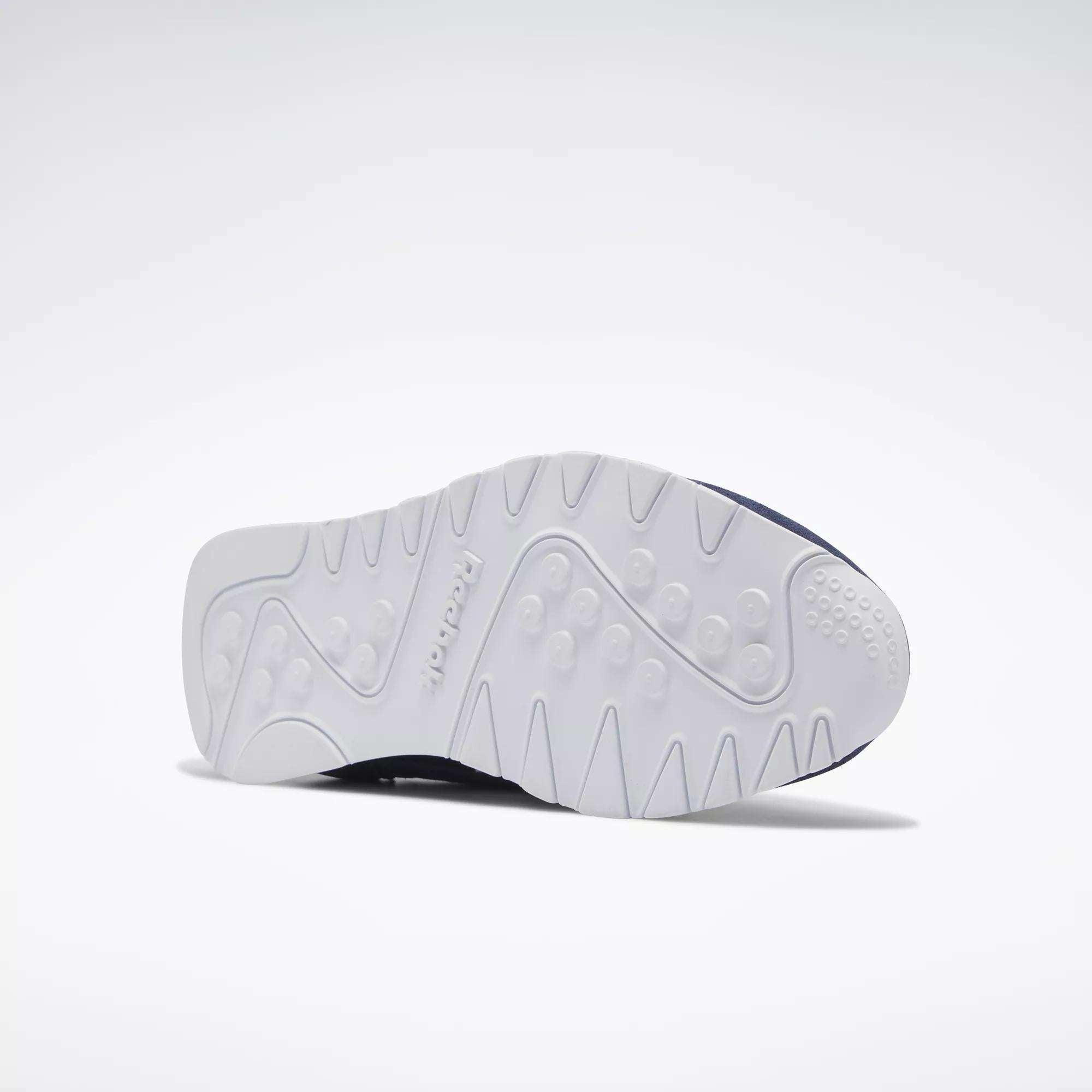 Men's Classic Nylon Shoes Male Product Image