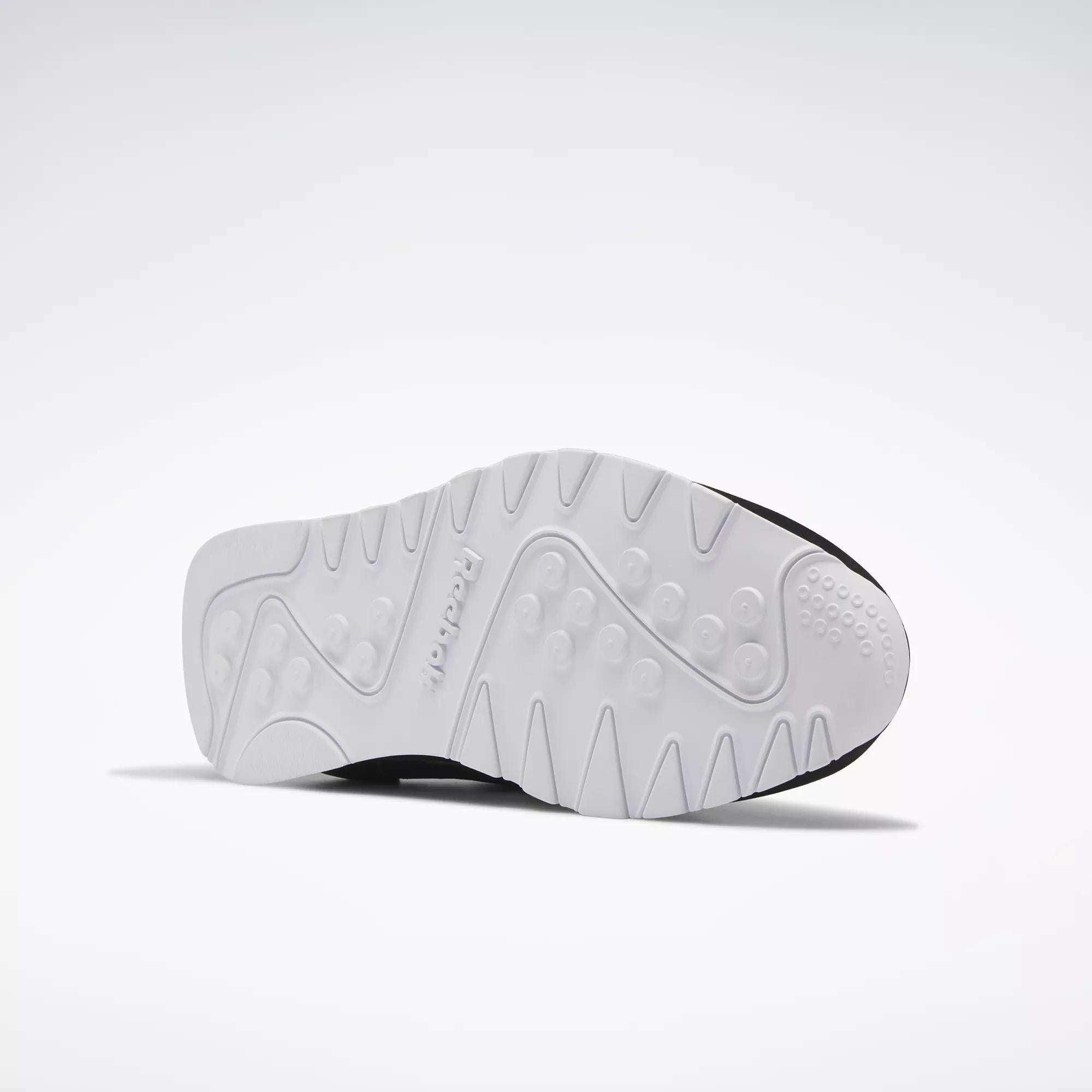 Men's Classic Nylon Shoes Male Product Image