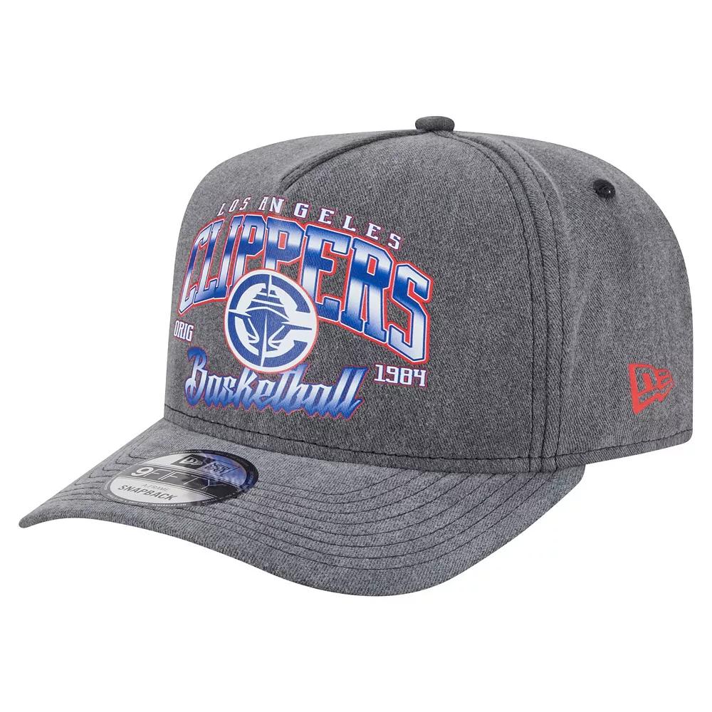 Men's New Era Charcoal LA Clippers Throwback Washed Pre-Curved 9FIFTY Snapback Hat Product Image