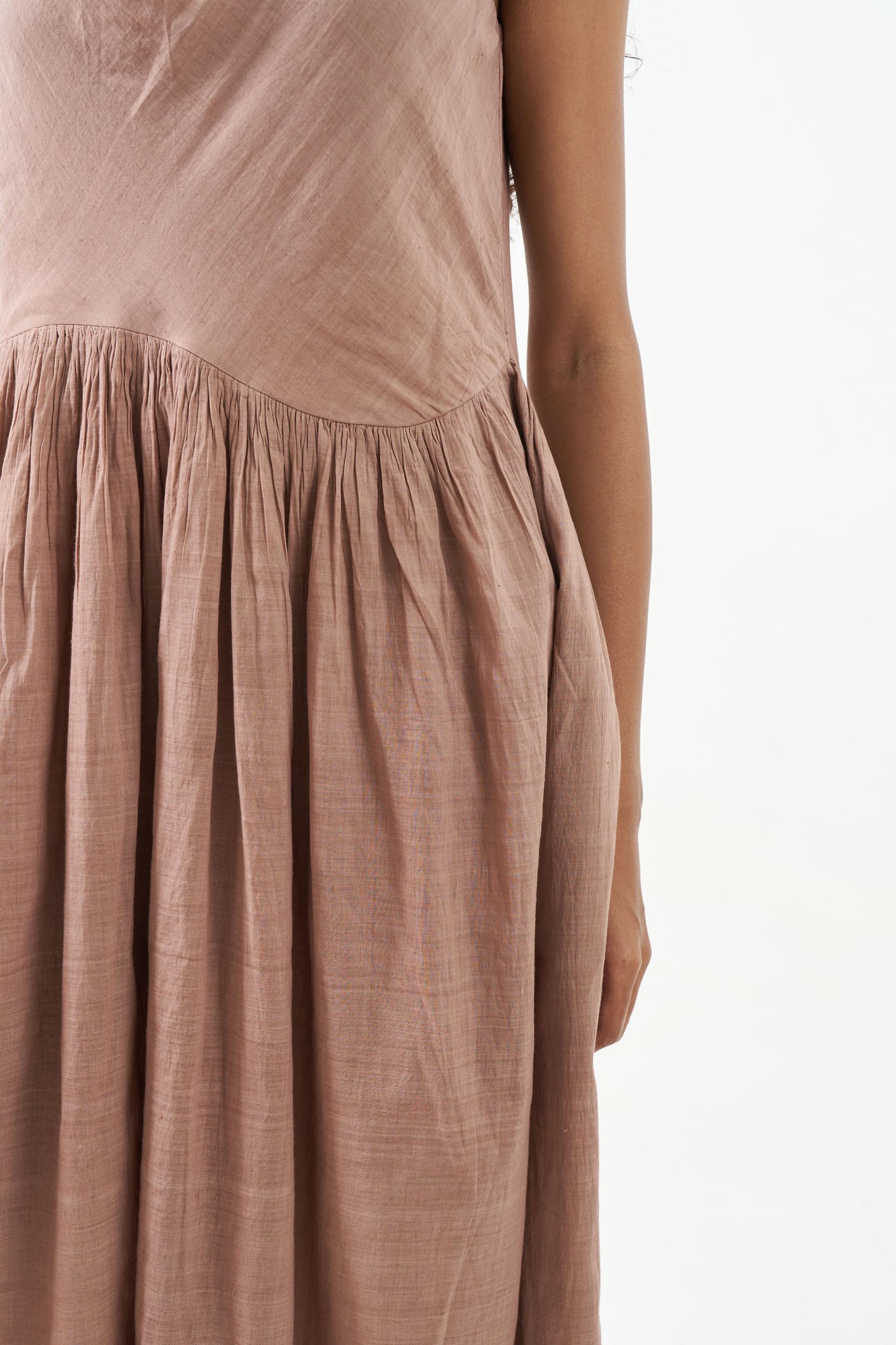The Garnet Pink midi Dress Product Image