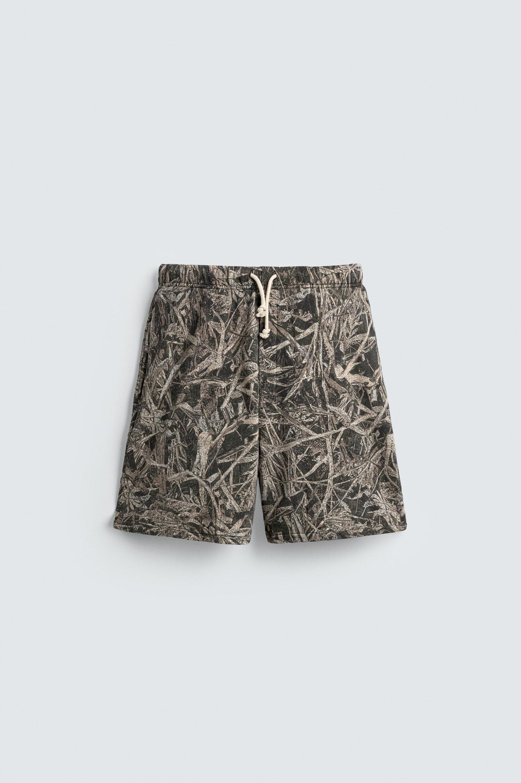 ABSTRACT PRINT SHORTS Product Image