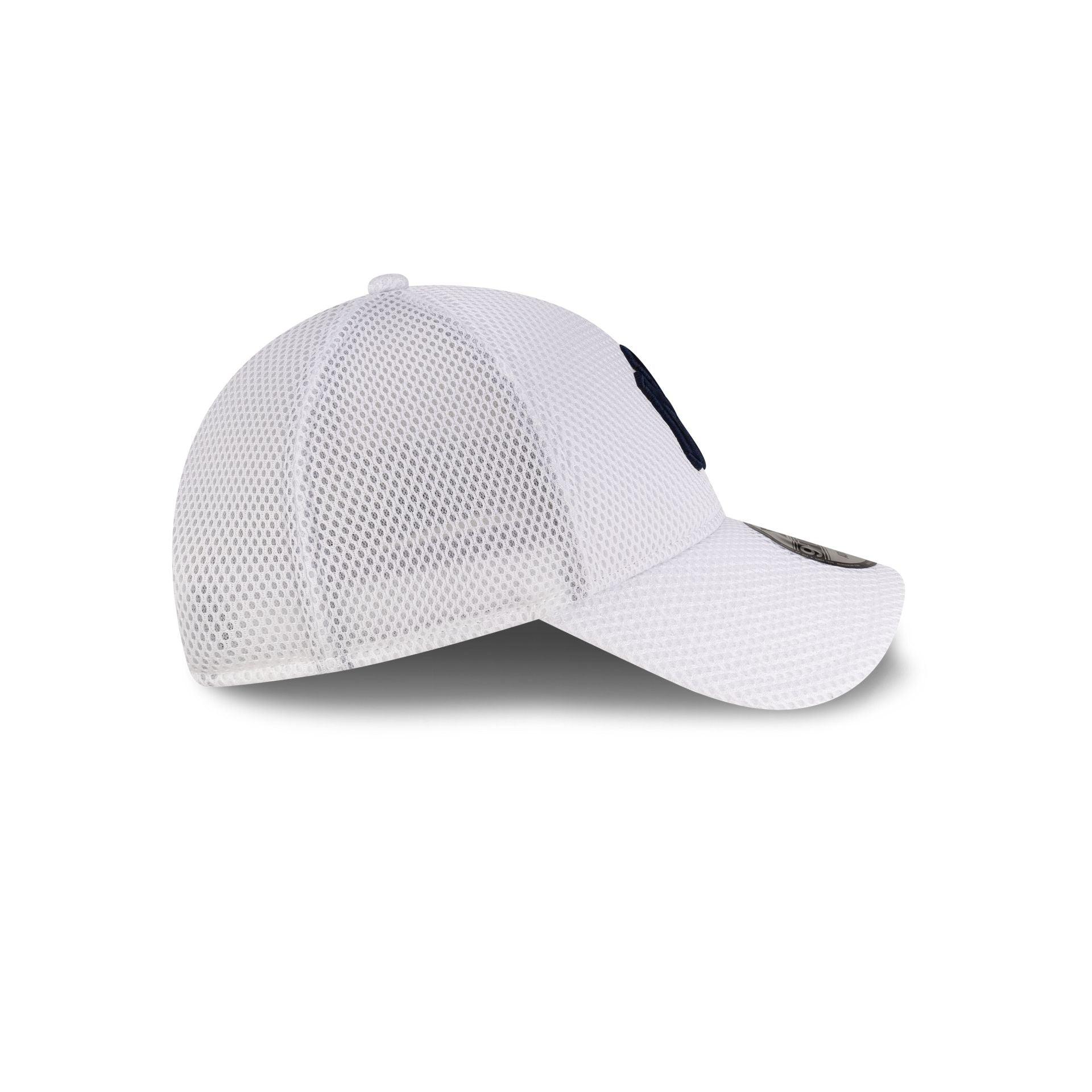 New York Yankees Air Mesh White 9FORTY Strapback Hat Male Product Image