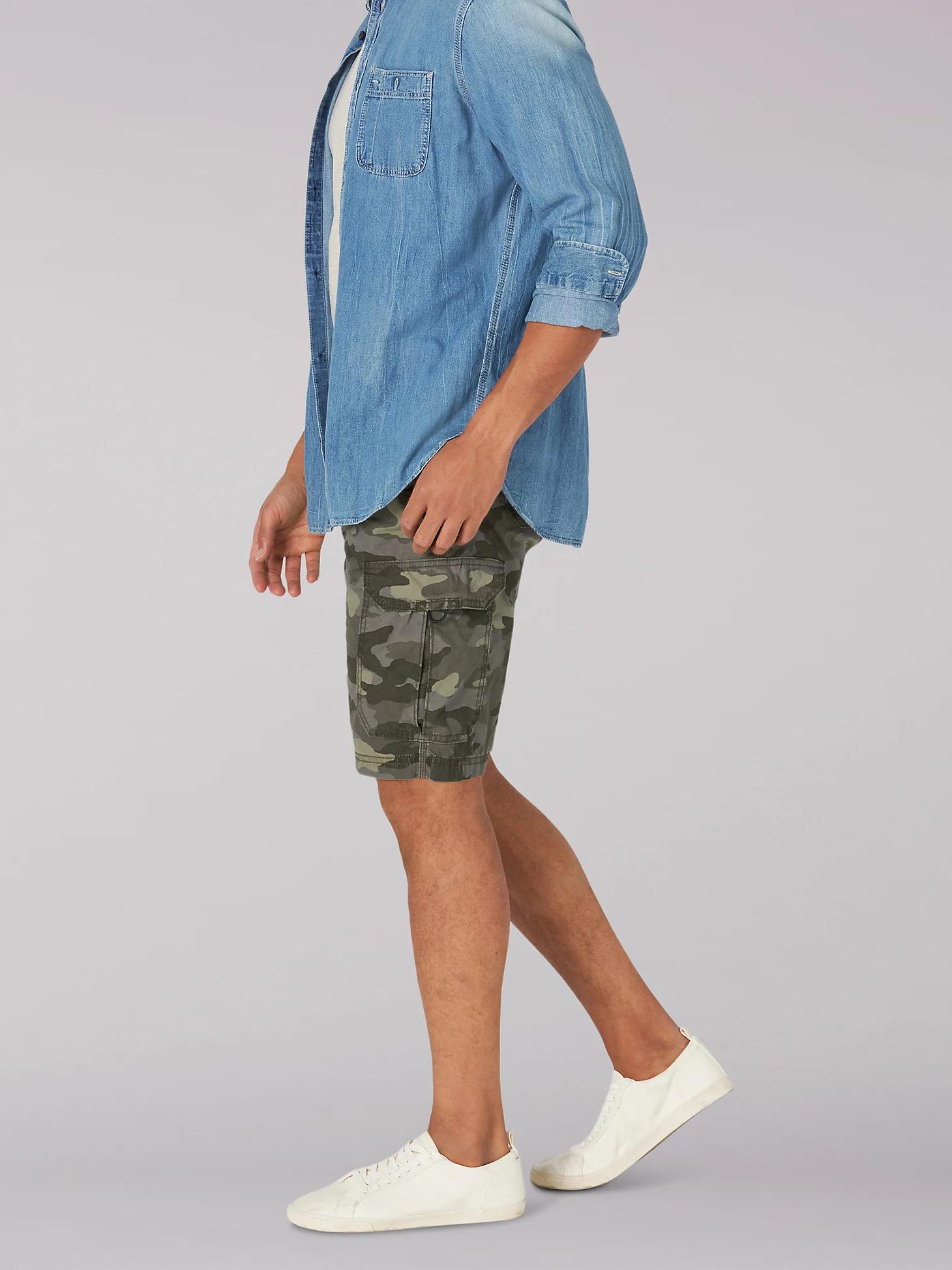 Men's Extreme Motion Crossroad Cargo Short | Men's Shorts | Lee® Product Image