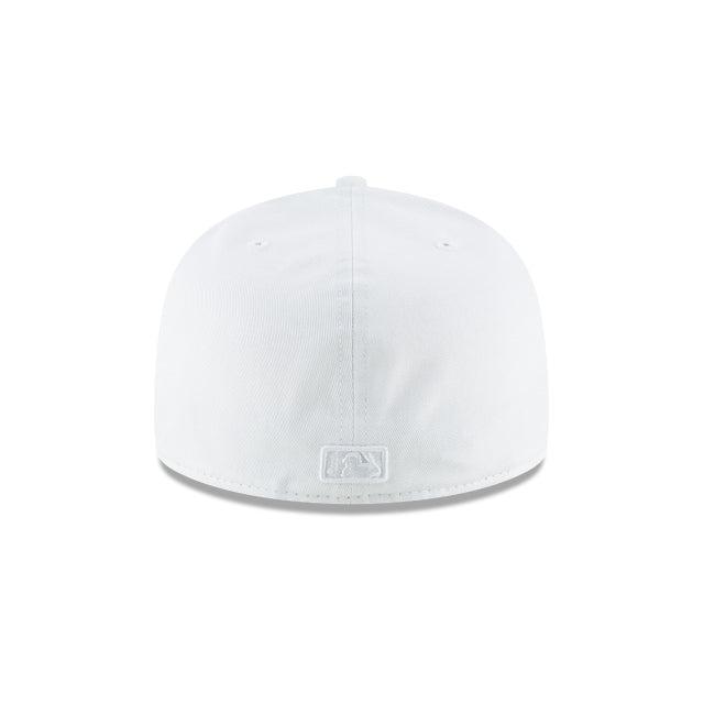 New York Yankees Whiteout Basic 59FIFTY Fitted Hat Male Product Image