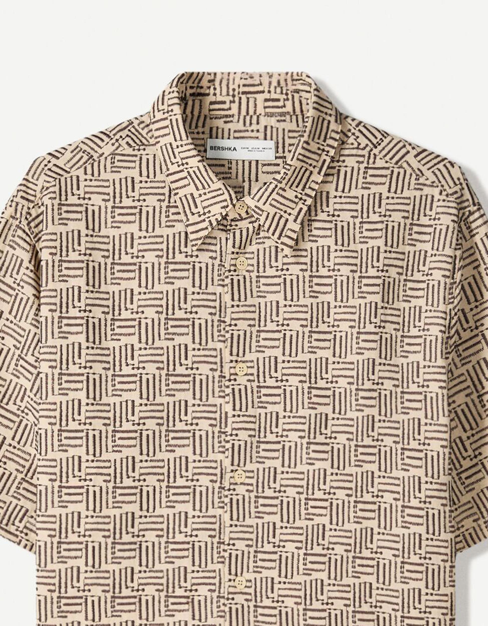 Embroidered short sleeve boxy fit shirt Product Image