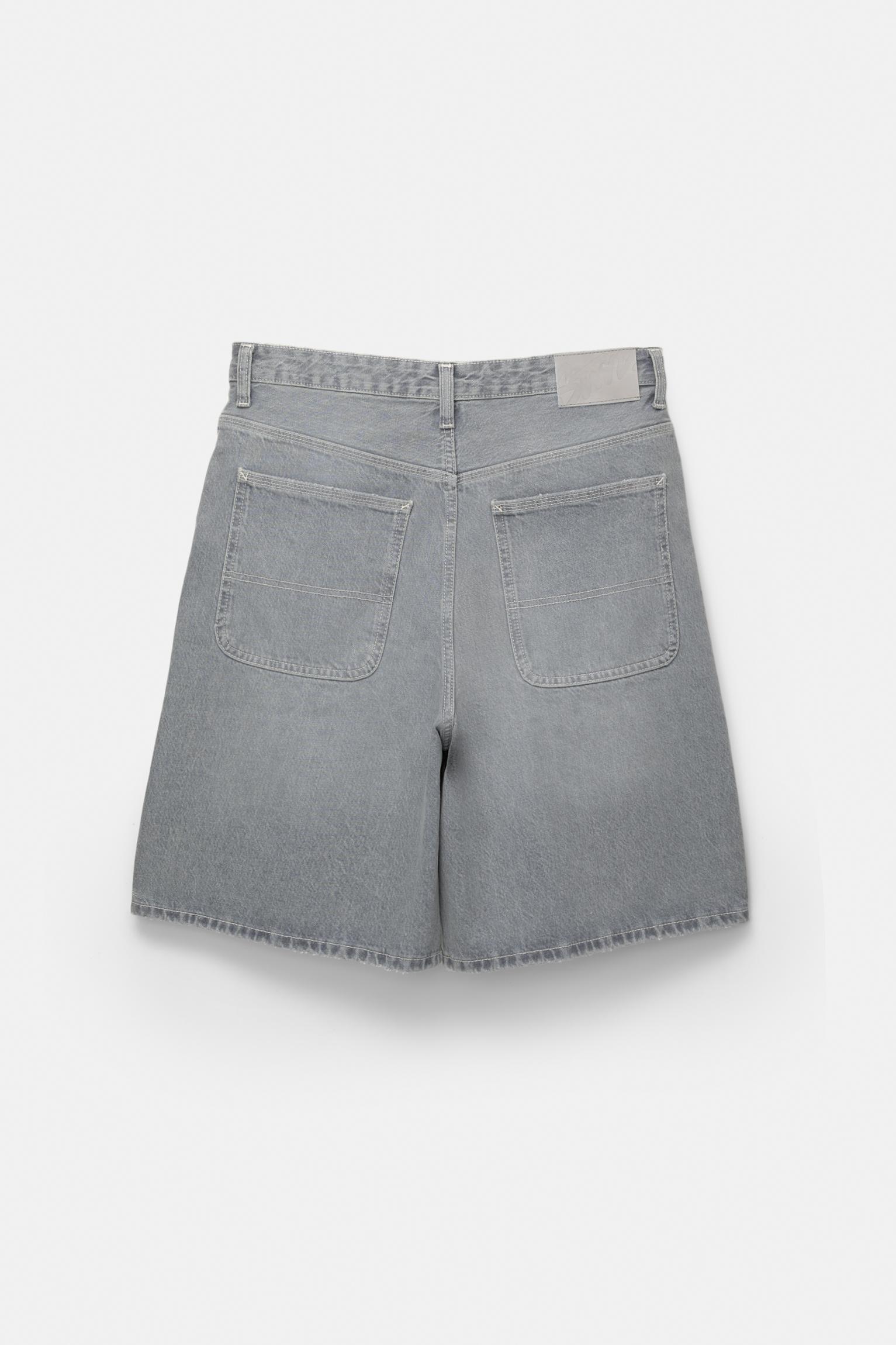 Loose baggy denim Bermuda shorts Product Image