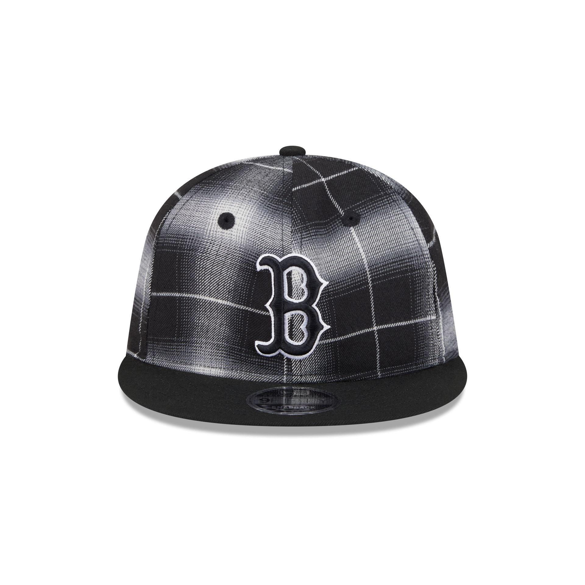Boston Red Sox Black and White Plaid Retro Crown 9FIFTY Snapback Hat Male Product Image