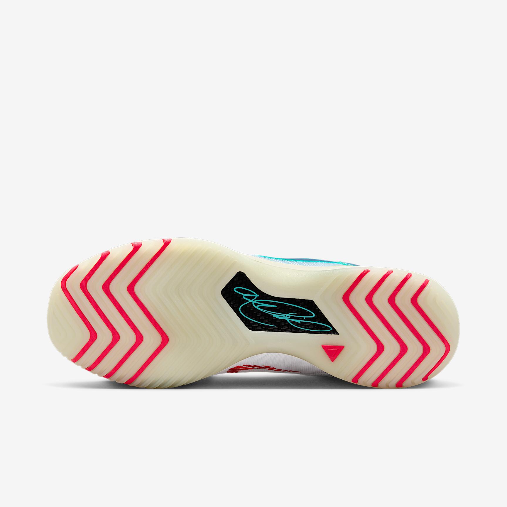 Nike Men's LeBron NXXT Genisus Basketball Shoes Product Image