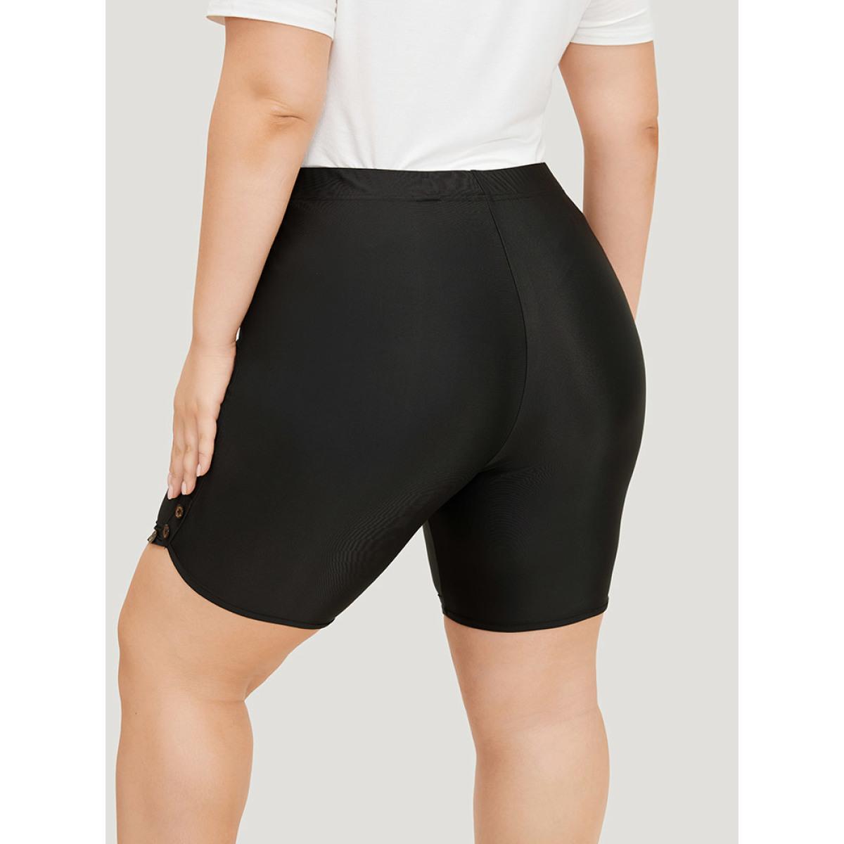 Plus Size Plain Button Detail Dolphin Hem Leggings Women Black Elegant Medium stretch High Rise Dailywear Leggings BloomChic 12/L Product Image