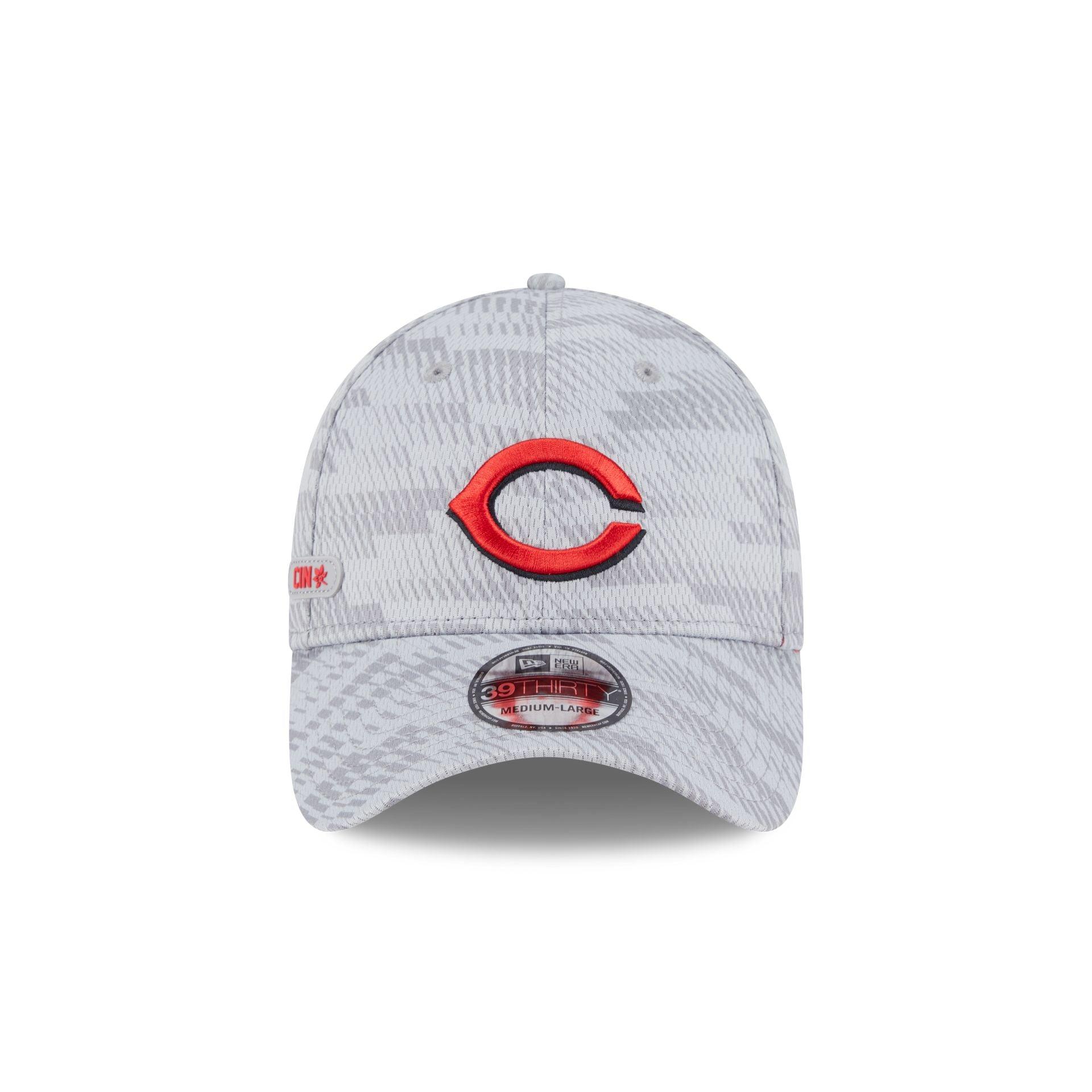 Cincinnati Reds 2025 Clubhouse Gray 39THIRTY Stretch Fit Male Product Image