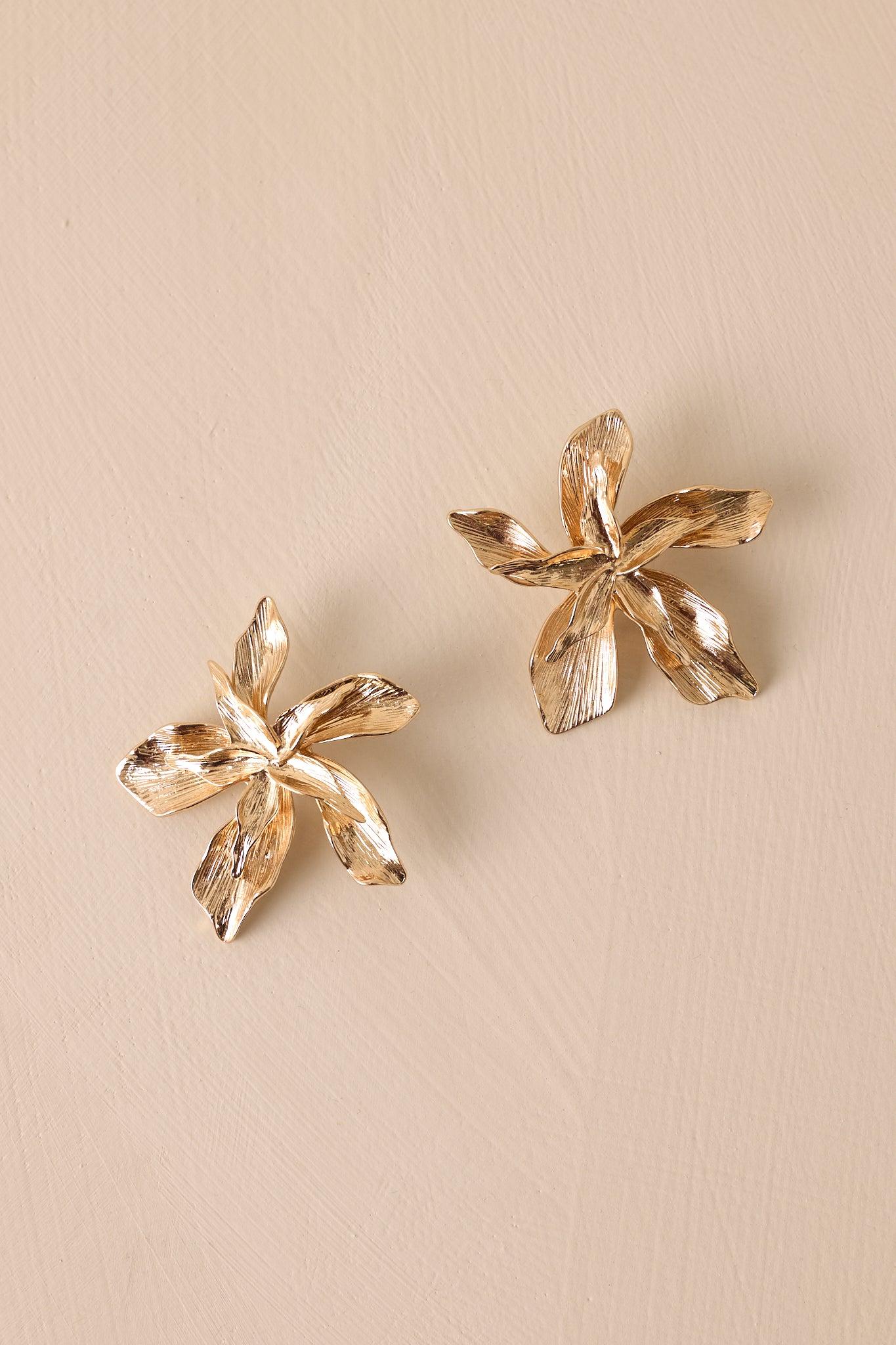 Shimmering Blossoms Gold Abstract Flower Earrings Product Image