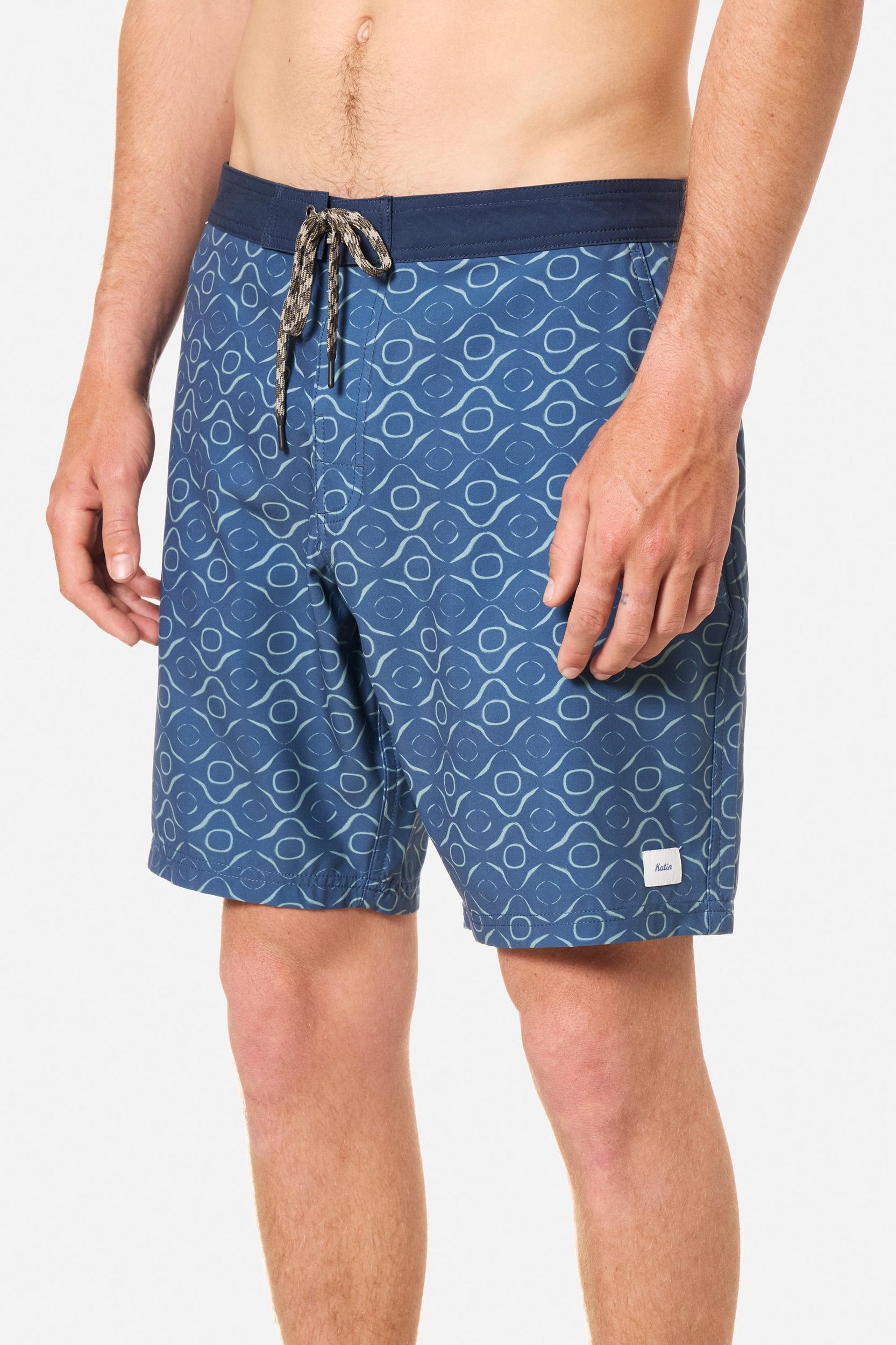 AMALFI HYBRID TRUNK Product Image