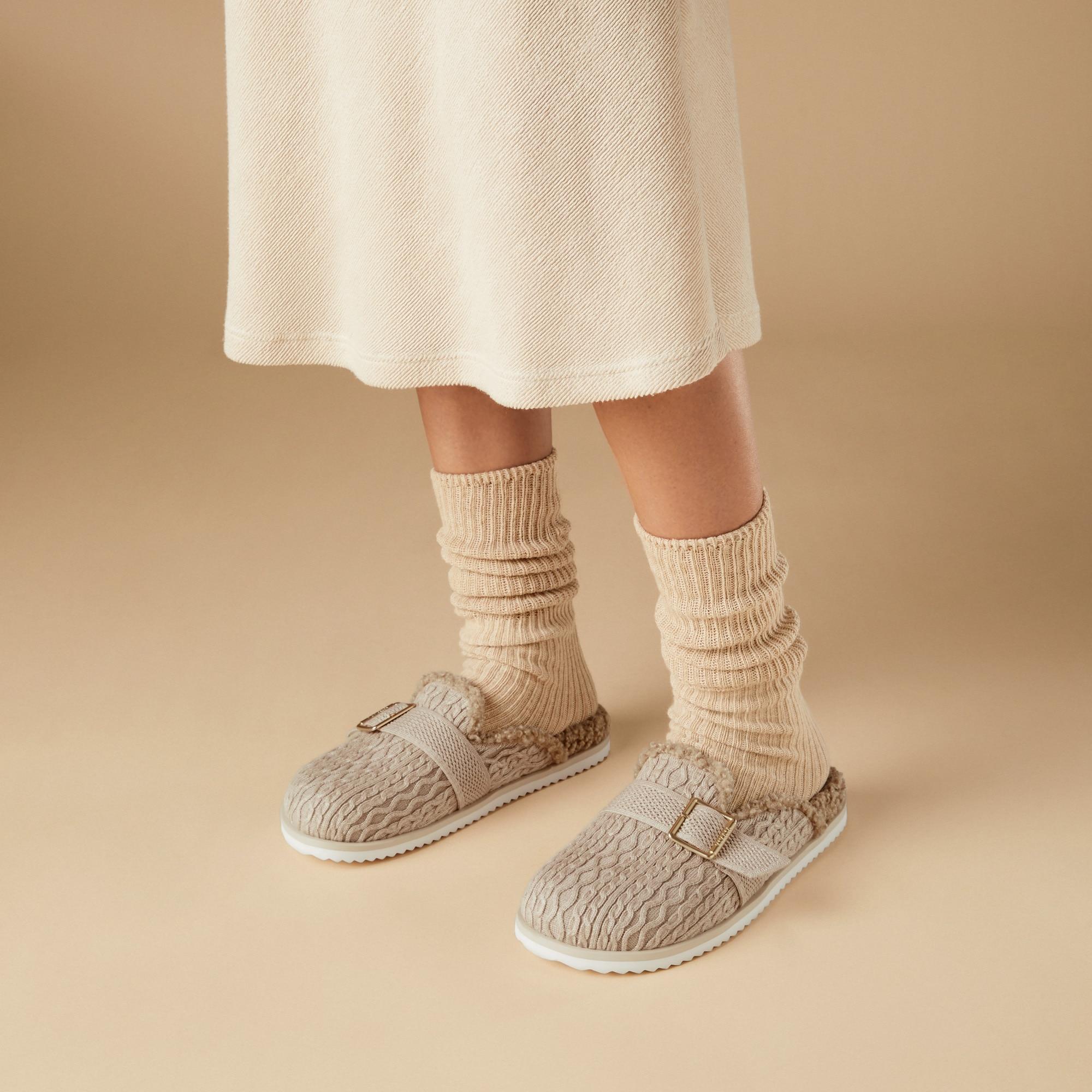 Round-Toe Wool Slippers (Hazel) Product Image