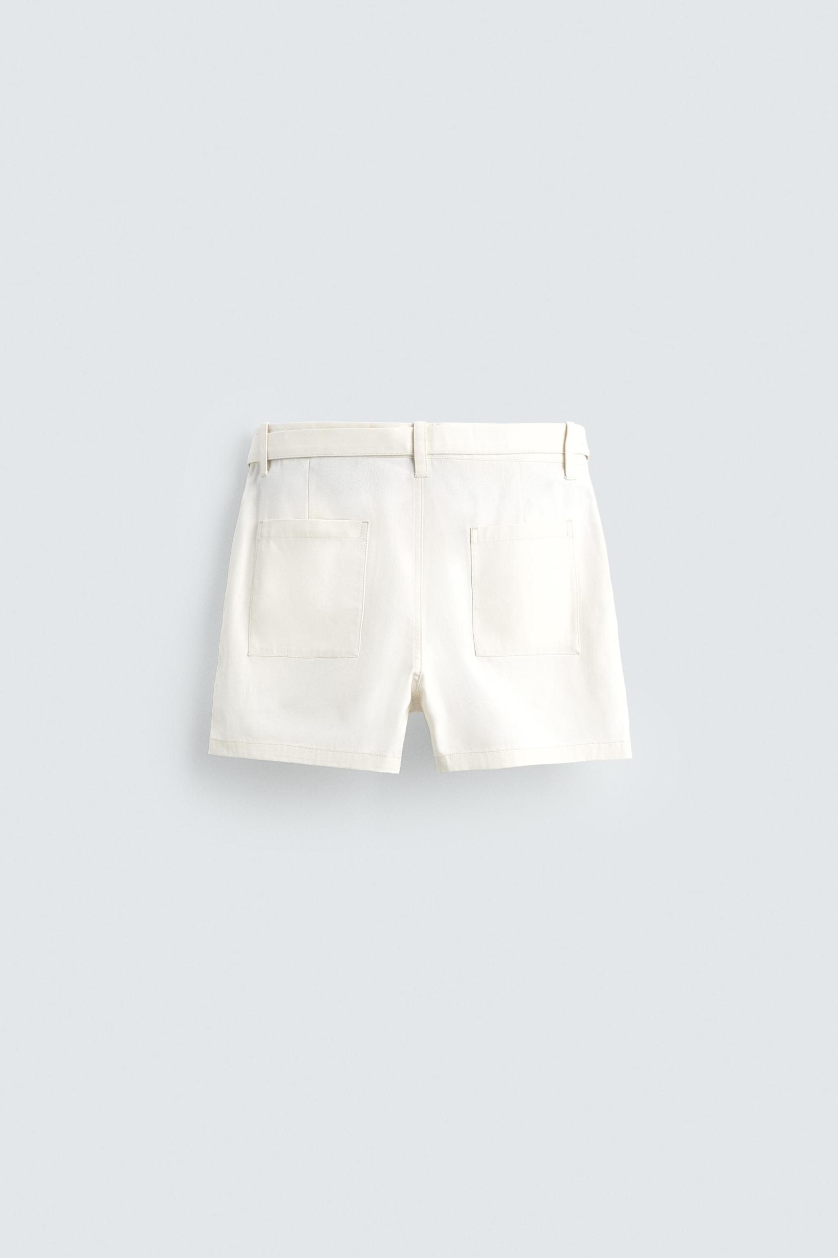 BELTED TEXTURED SHORTS Product Image