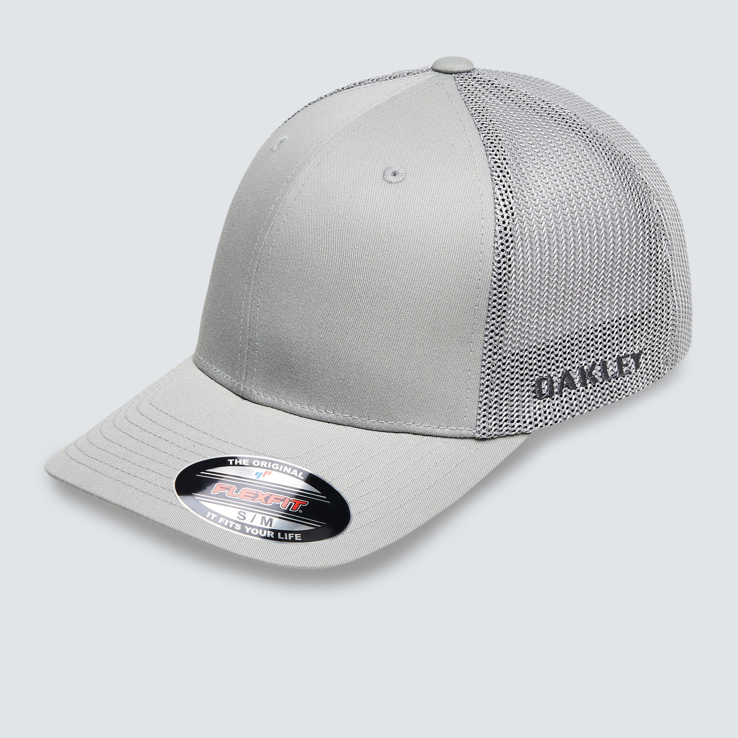 Oakley Mens Golf Cresting Trucker Product Image