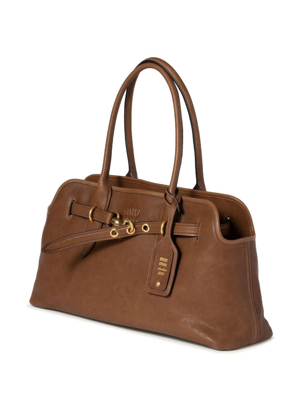 Aventure shoulder bag Product Image