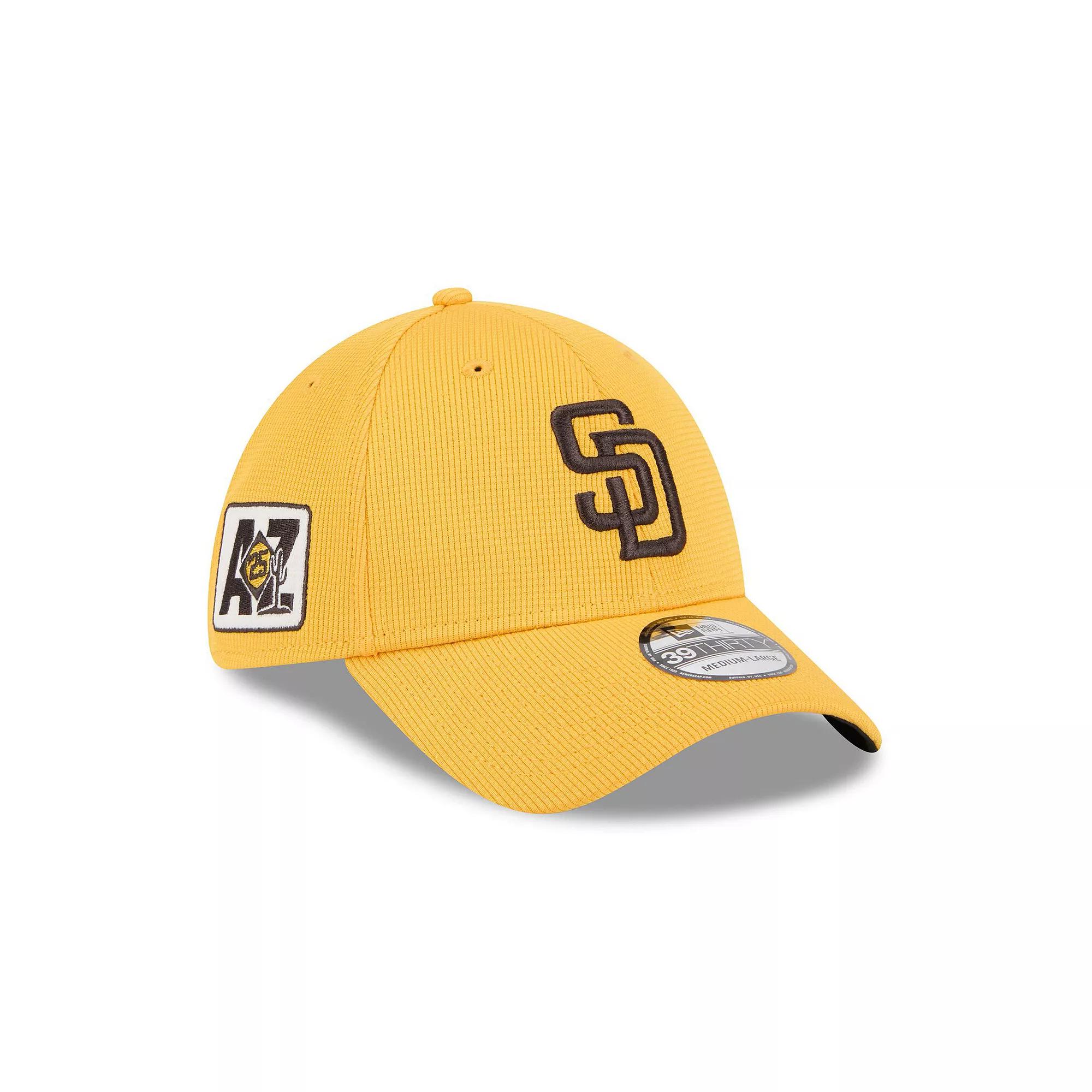 Men's New Era  Gold San Diego Padres 2025 Spring Training 39THIRTY Flex Hat, Size: Medium/Large Product Image