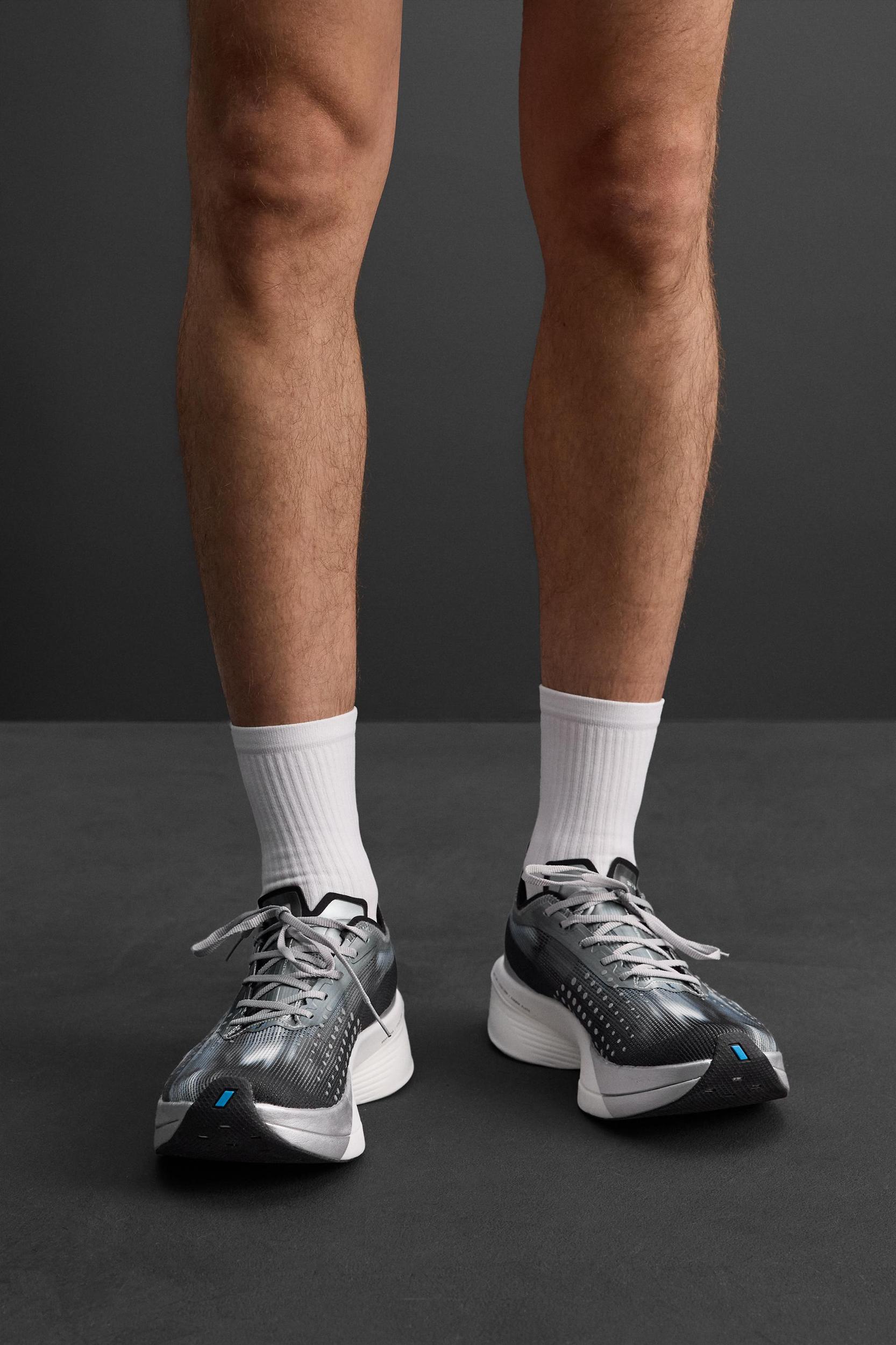 LONG DISTANCE RUNNING SNEAKERS Product Image