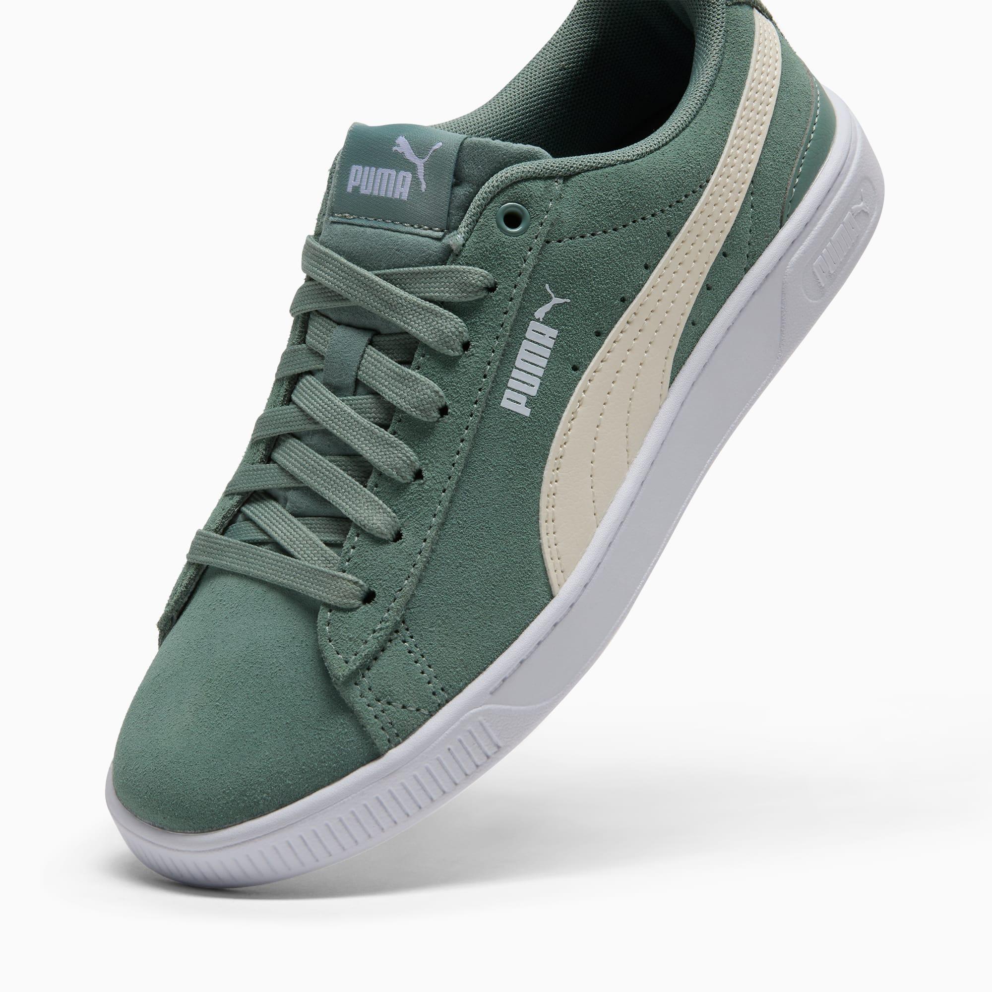 Vikky v3 Women's Wide Sneakers Product Image