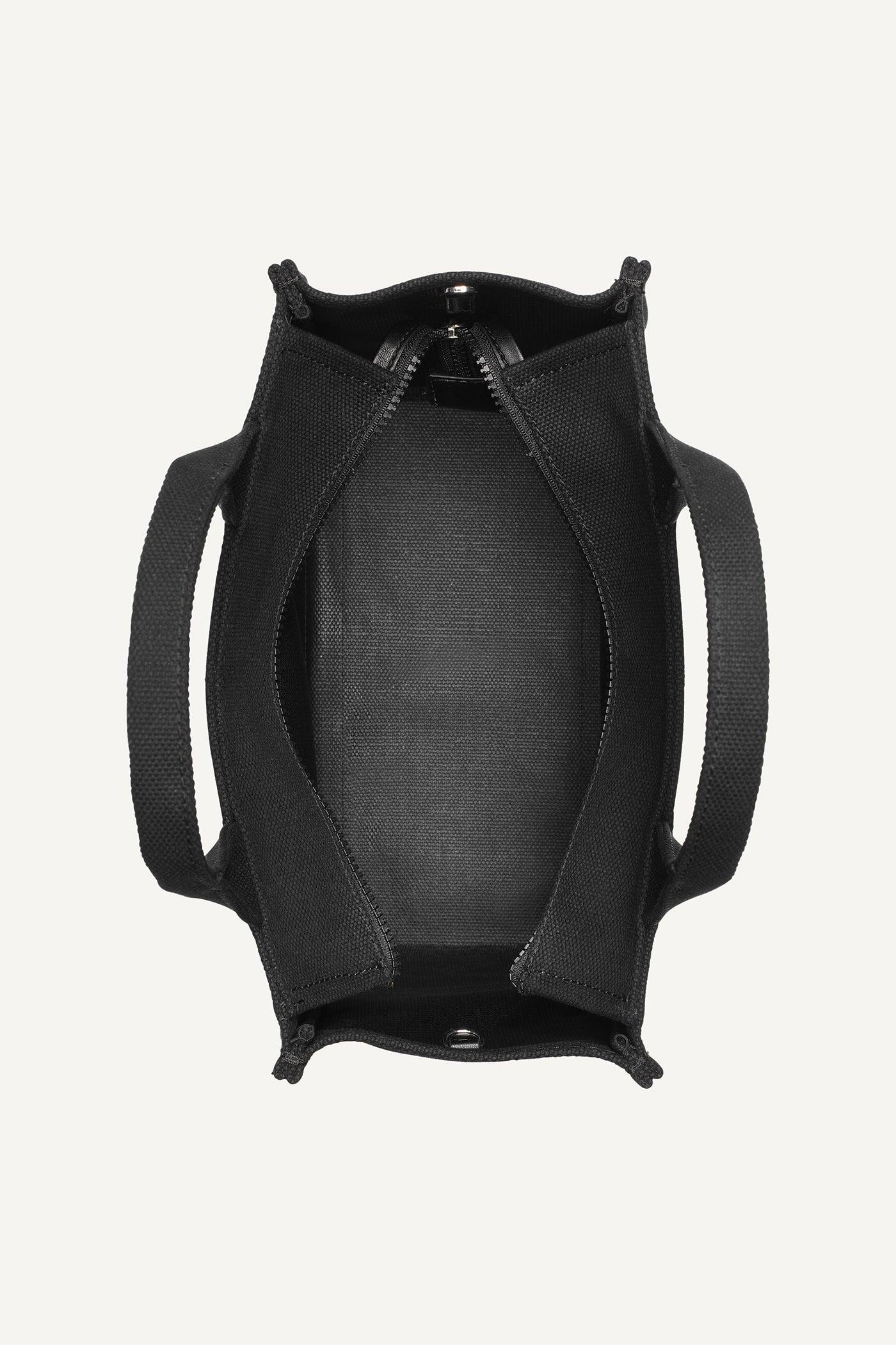 HADLEE MEDIUM LOGO TOTE Product Image