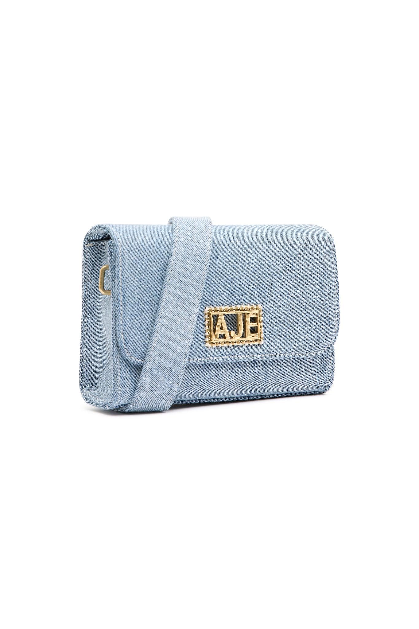 Pura Crossbody Product Image