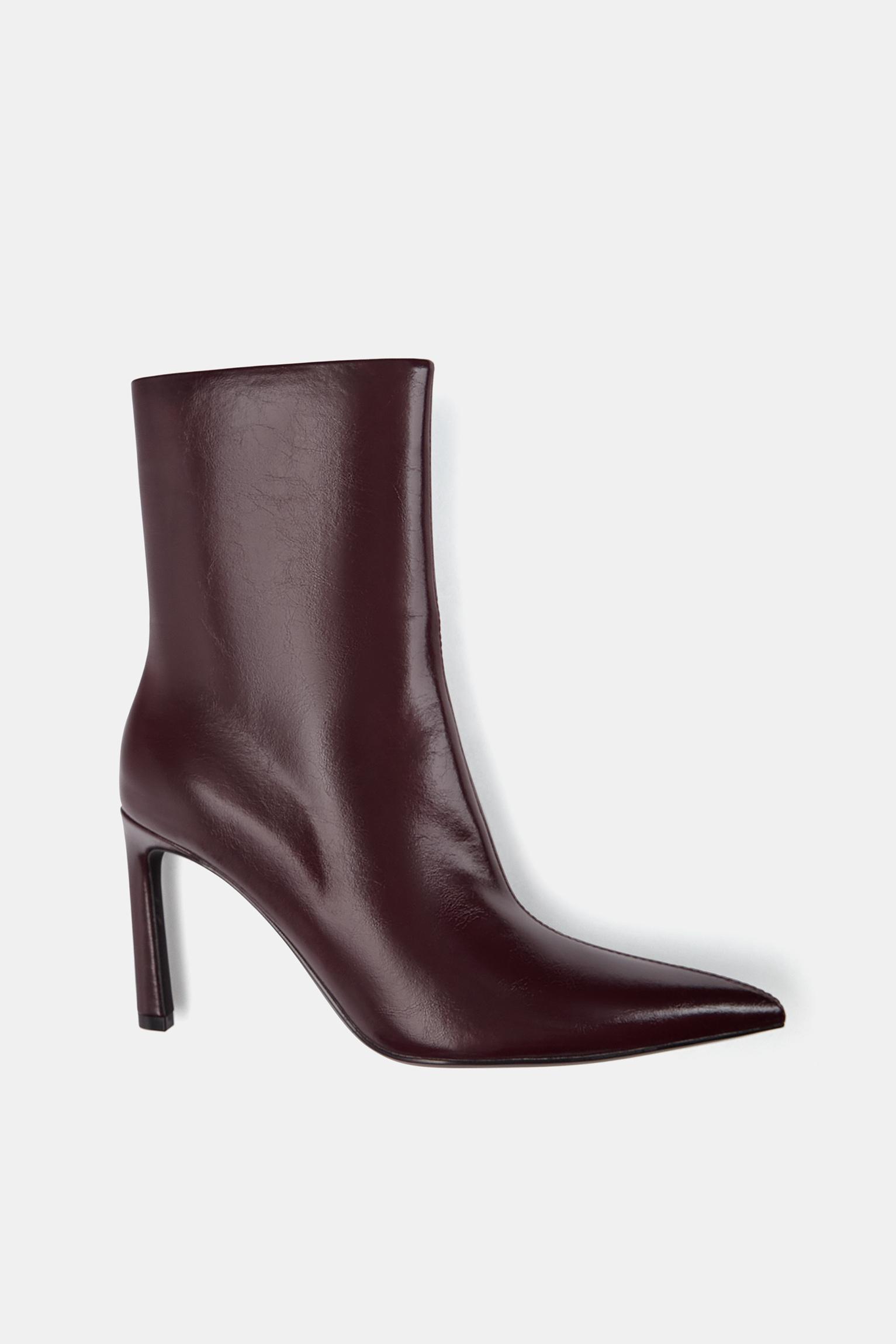 Kitten heel pointed ankle boots Product Image