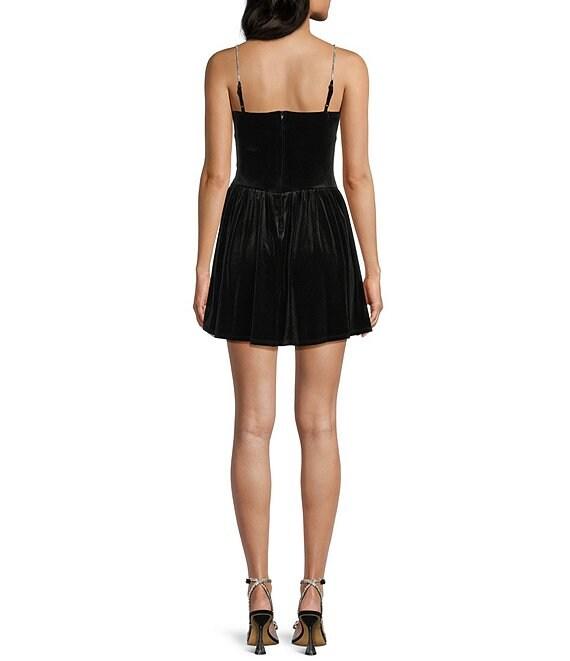 Allison & Kelly Sleeveless V-Neck Boucle Pearl Trim Dress Product Image