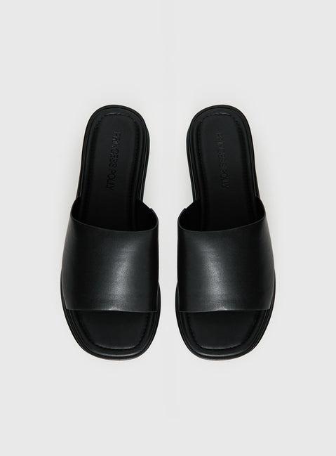 Bayshore Sandals Black Product Image