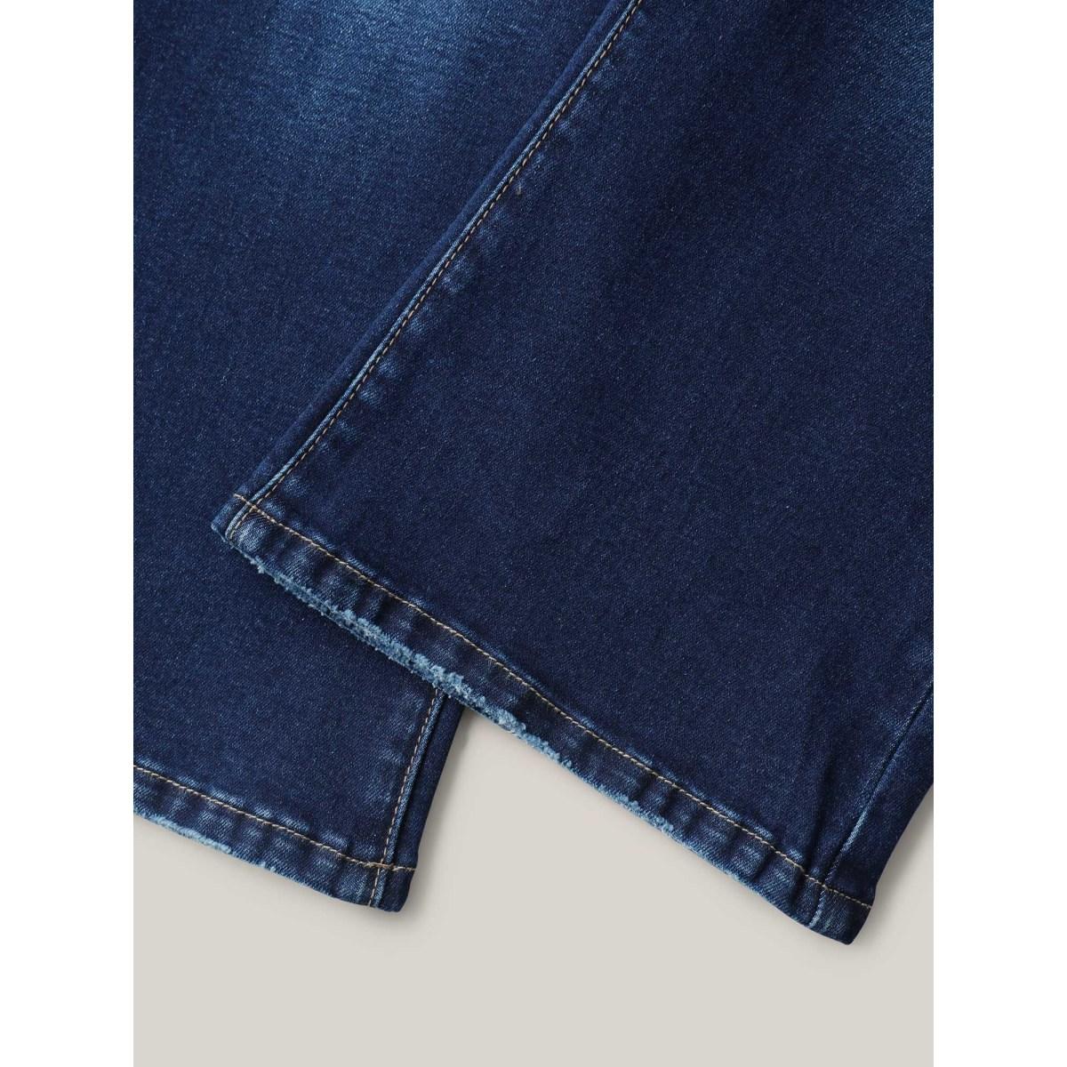 Plus Size Skinny-Fit Cropped Mid-Rise Jeans Women Darkindigo Timeless Medium stretch Slanted pocket Jeans BloomChic 22/3X Product Image