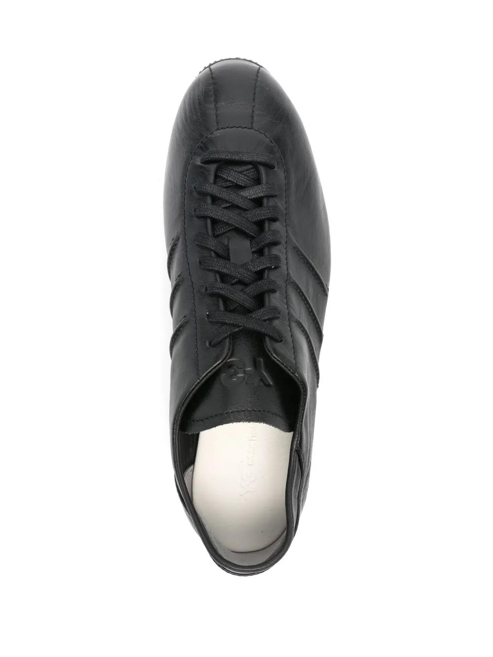 Japan sneakers Product Image