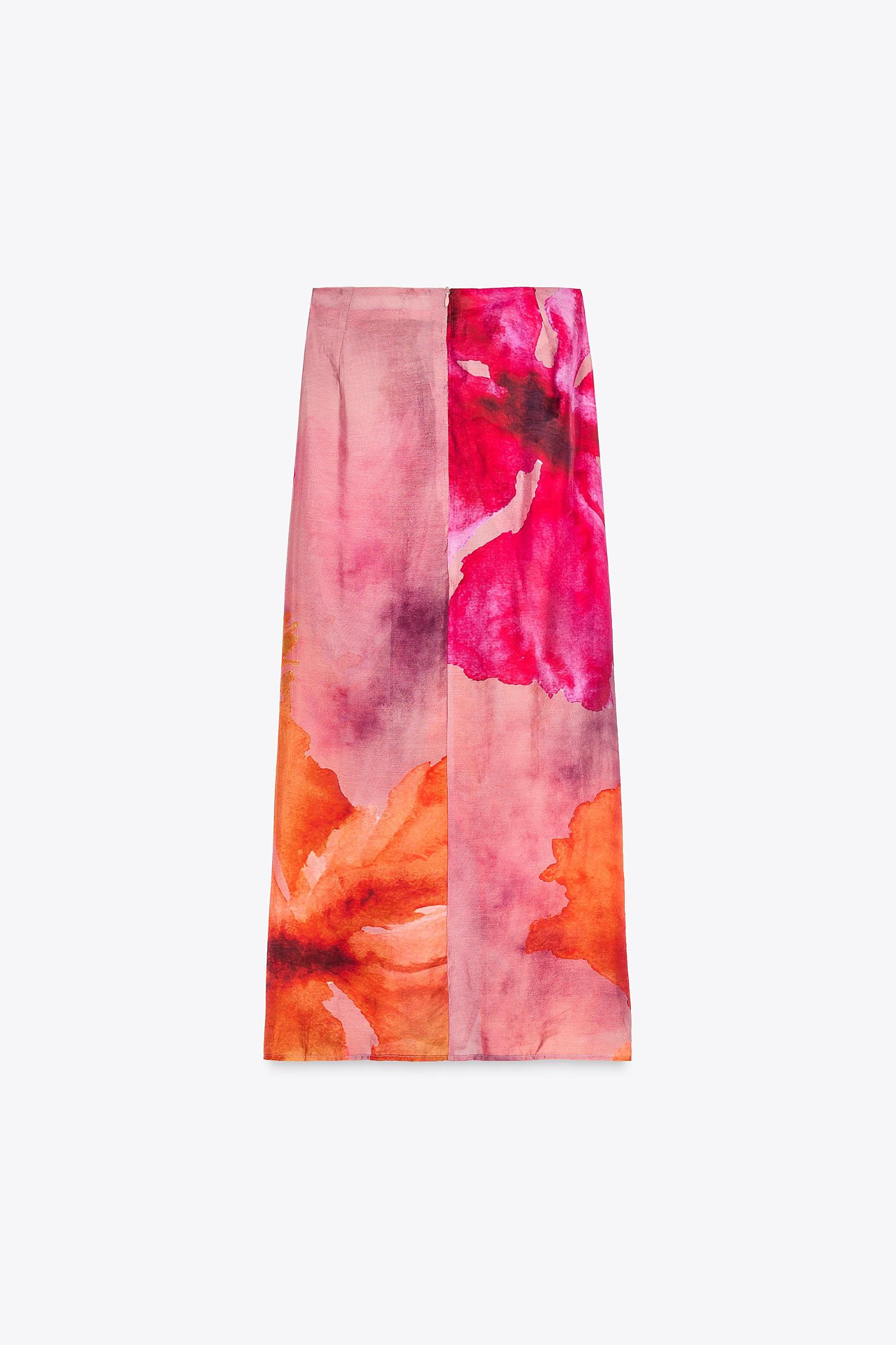 KNOTTED FLORAL PRINT SARONG Product Image