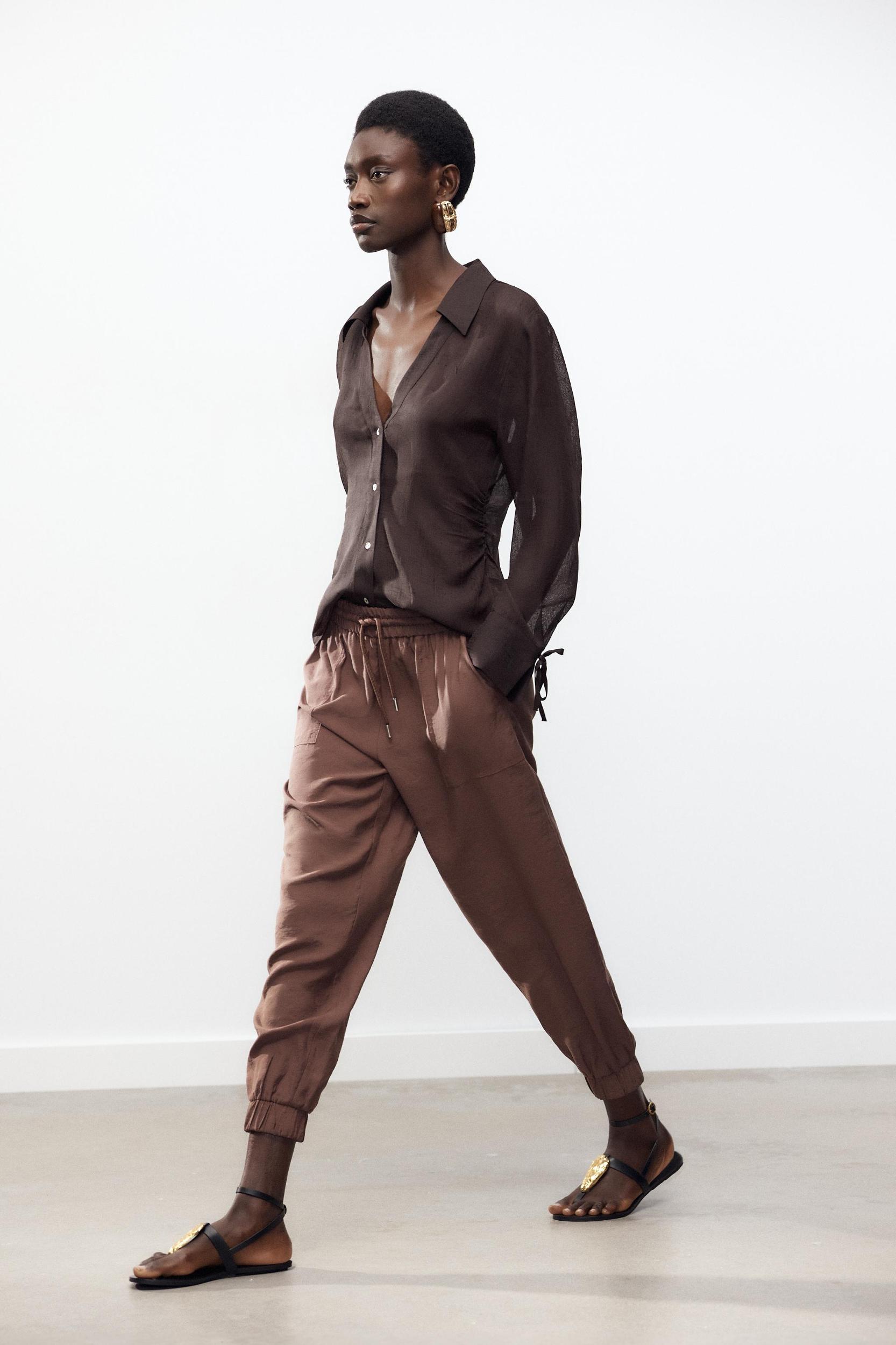 FLOWY JOGGER PANTS Product Image