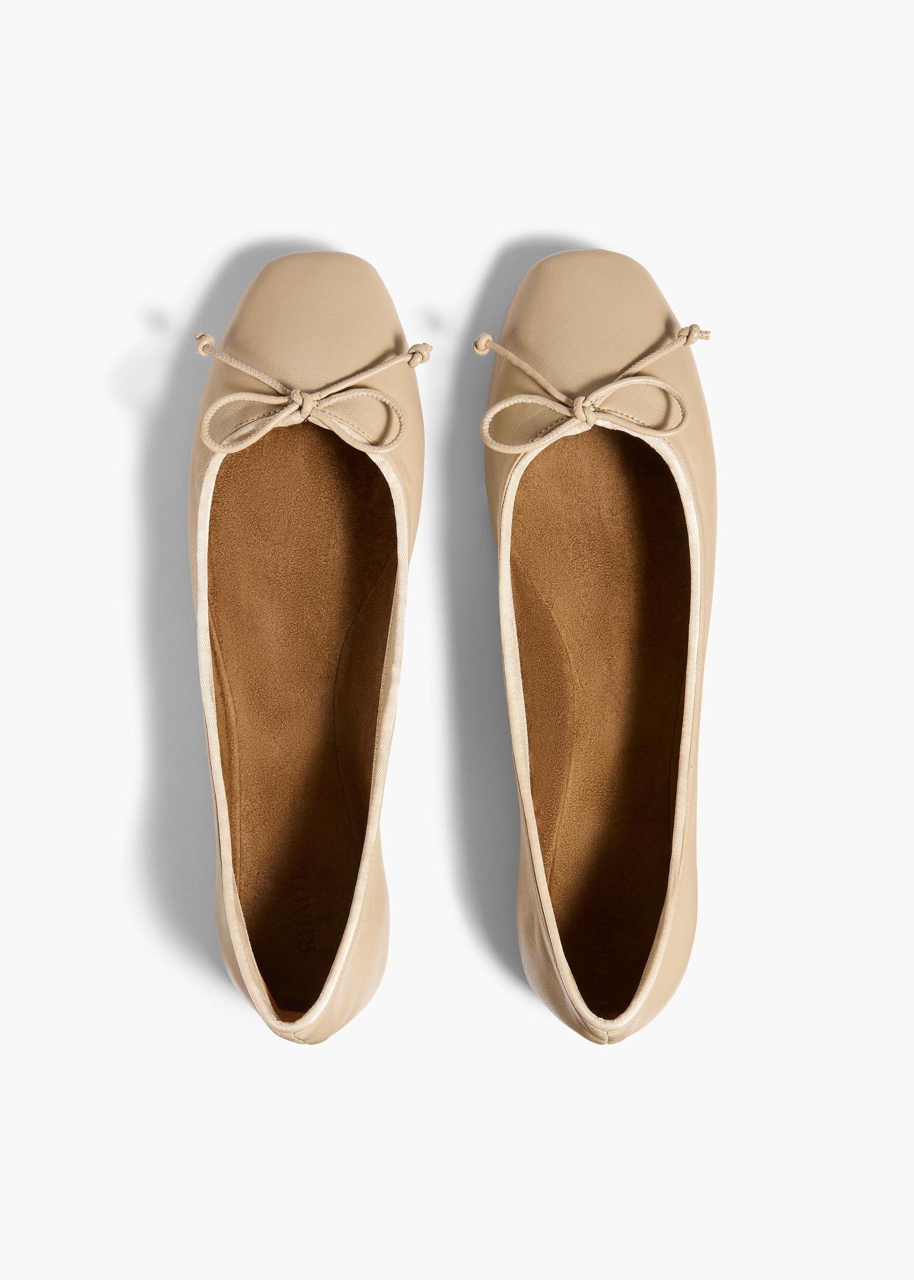 Charlotte Ballerina Flat in Beige Leather Product Image