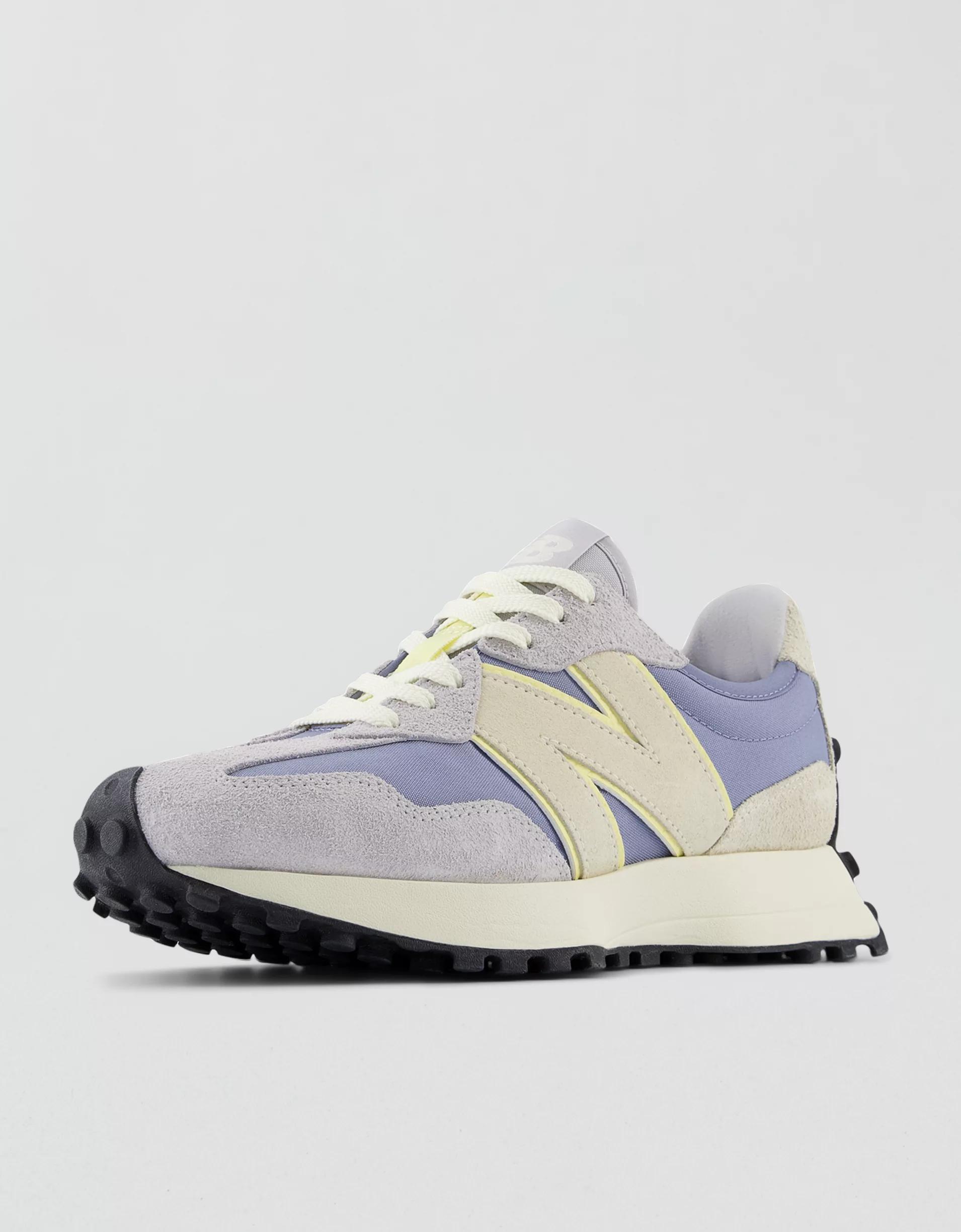 New Balance 327 Sneaker Product Image