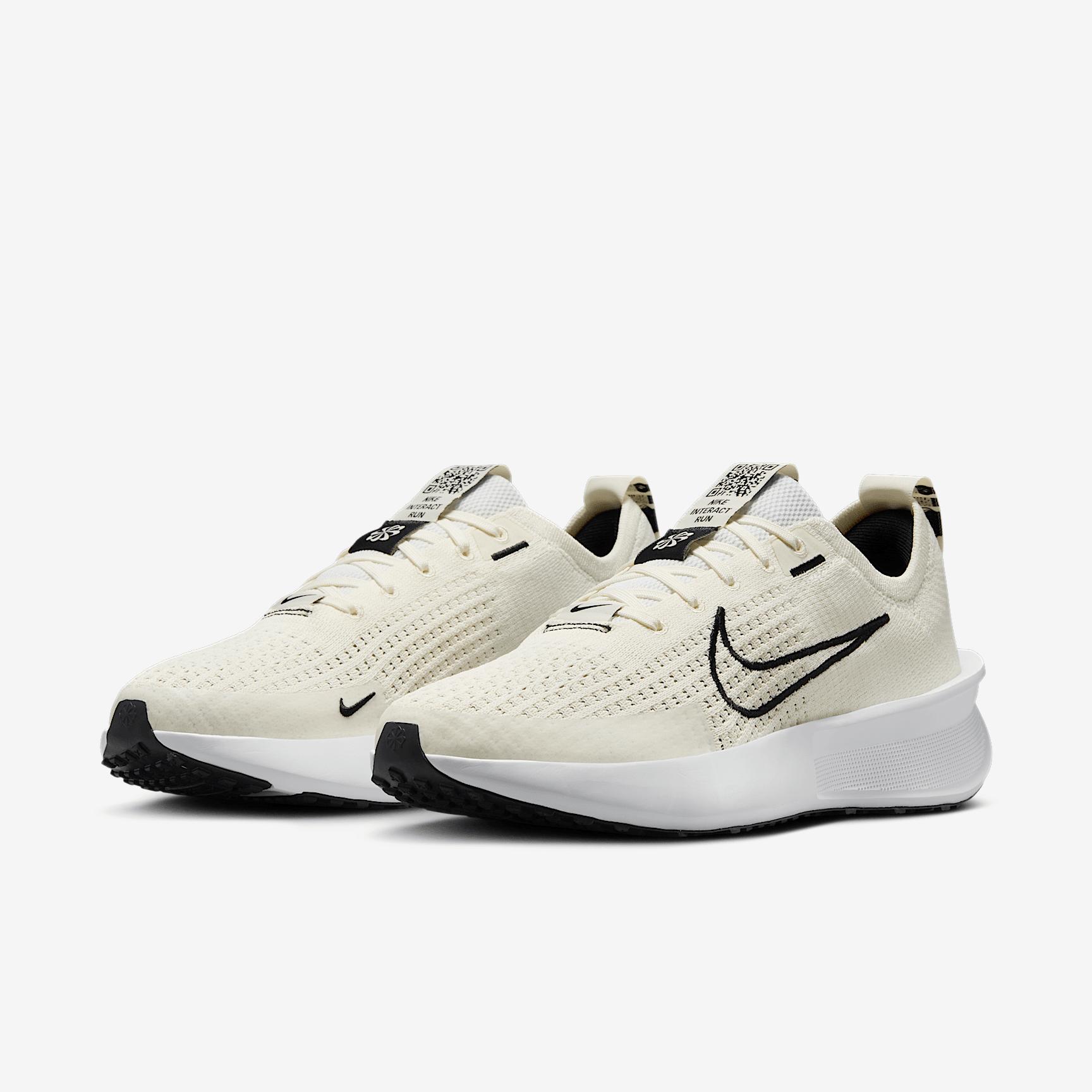 Nike Womens Interact Run Road Running Shoes | FD2292-109 Product Image