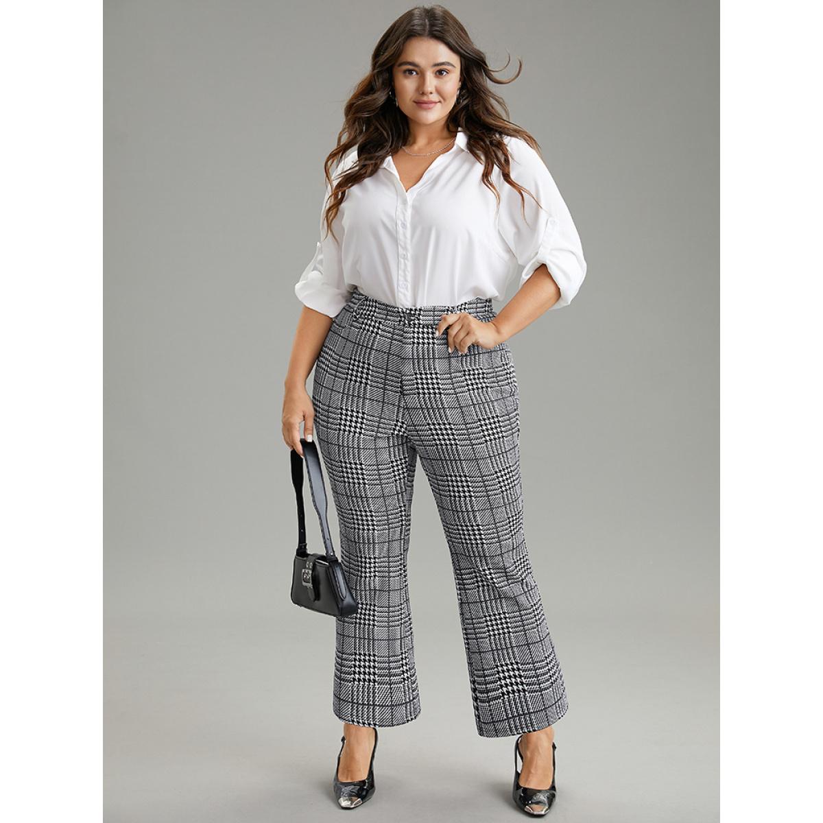Plus Size Houndstooth Pocket Flare Leg Zipper Fly Pants Women Black Office Flare Leg High Rise Office Pants BloomChic 18-20/2X Product Image