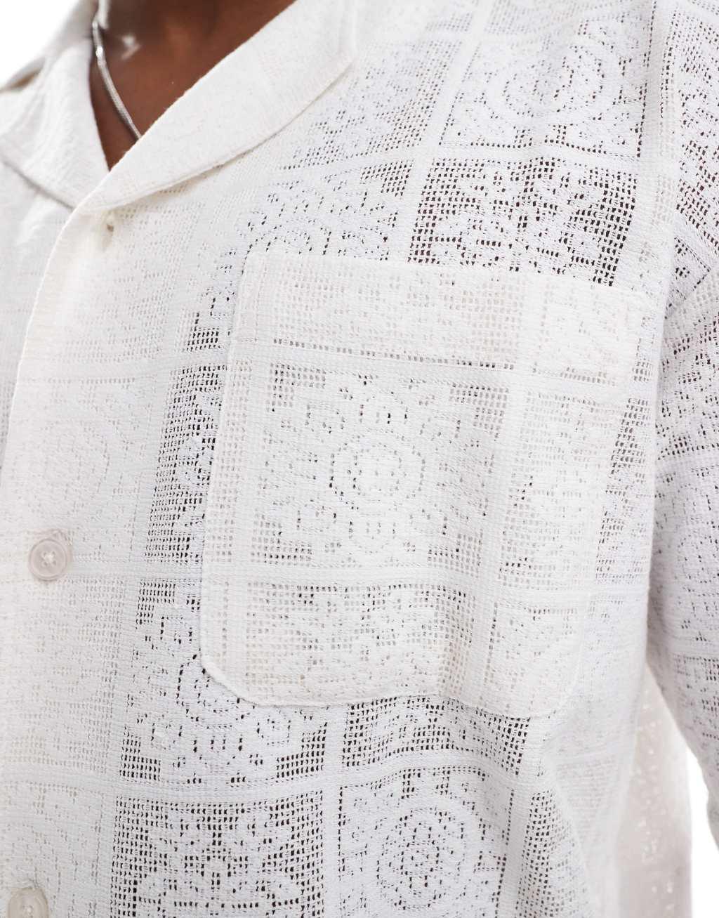 sol beach crochet short sleeve beach shirt in cream Product Image