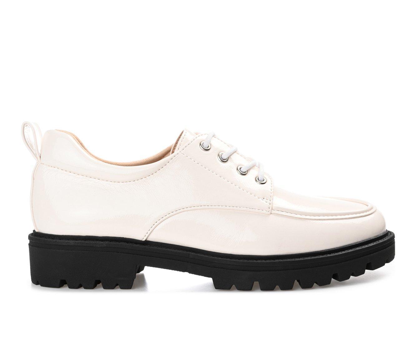 Women's Journee Collection Zina Lugged Oxfords Product Image