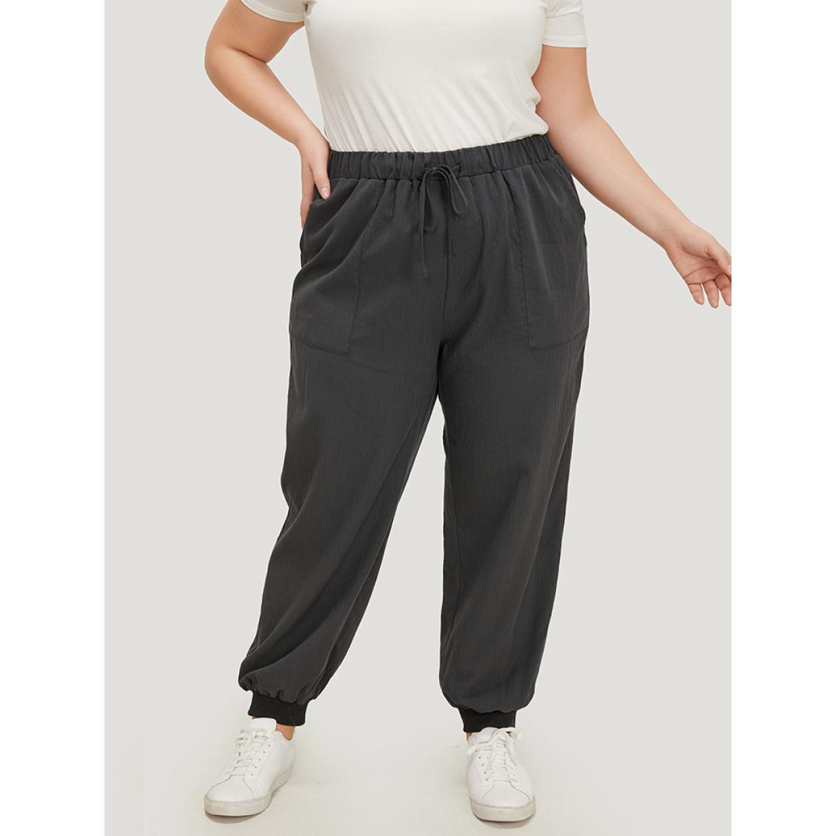 Plus Size Plain Drawstring High Waist Pocket Carrot Pants Women Black Casual High Rise Dailywear Pants BloomChic 10/M Product Image