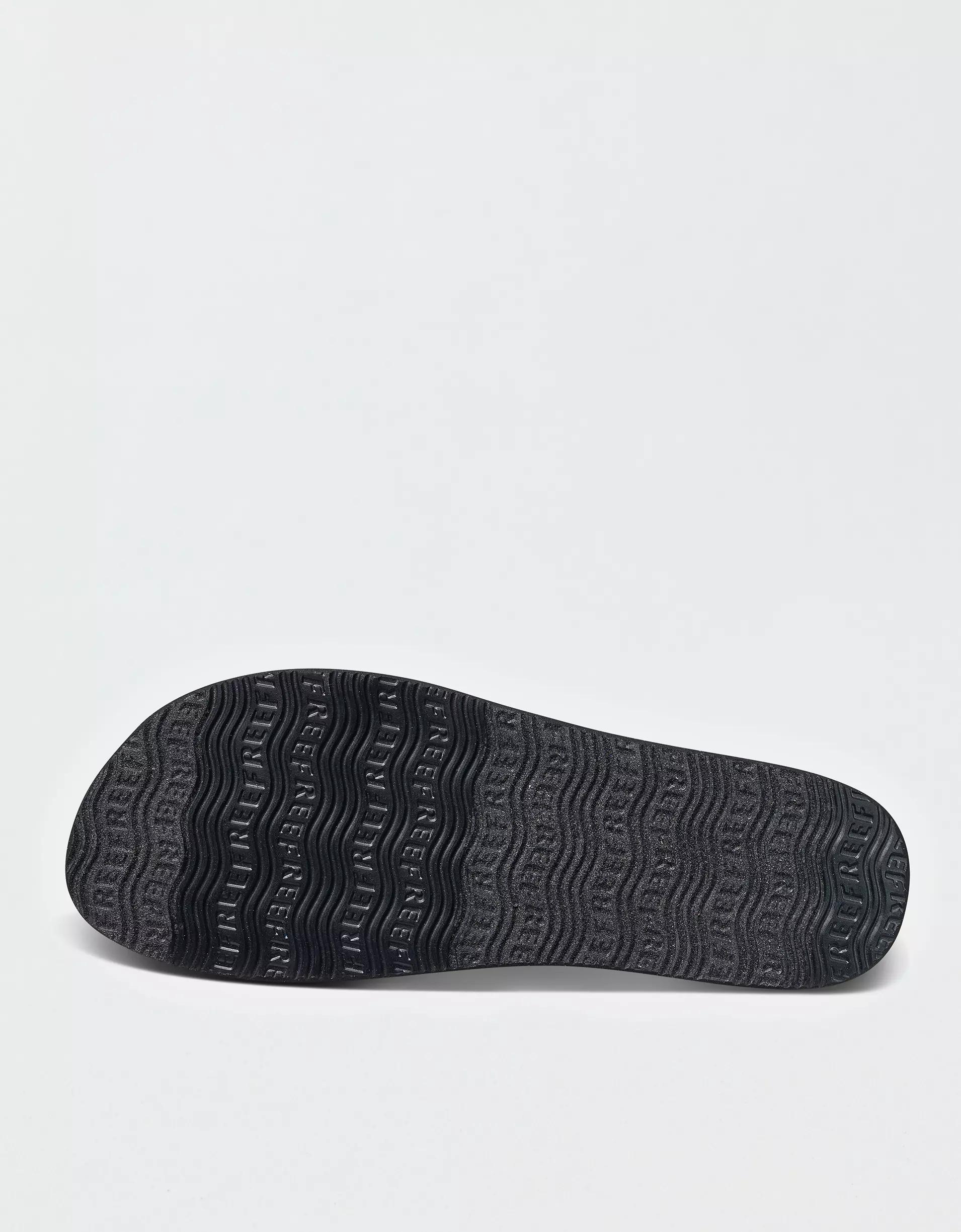 Reef Women's Cushion Court Flip Flop Product Image