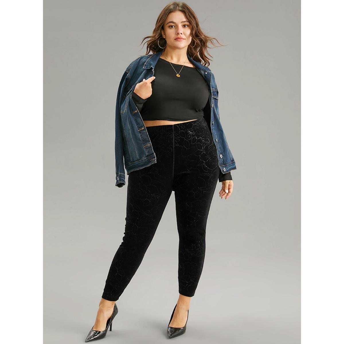 Plus Size Velvet Silhouette Floral Print High Rise Leggings Women Black Elegant High stretch Skinny High Rise Dailywear Leggings BloomChic 26/4X Product Image