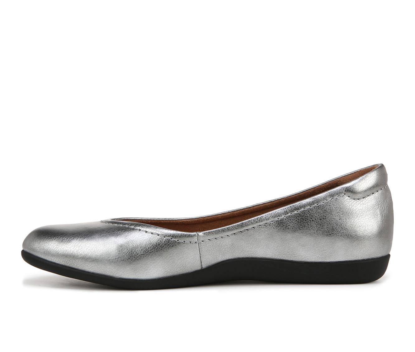 Women's Naturlizer Vivienne Flats Product Image