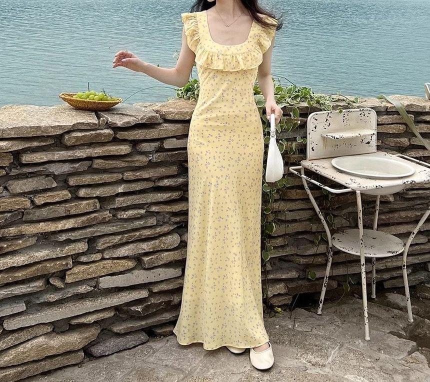 Sleeveless Square Neck Floral Print Maxi A-Line Dress Product Image