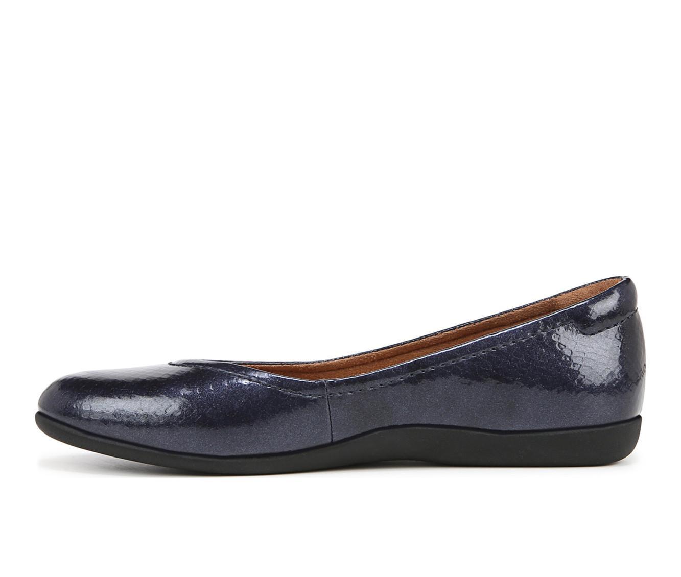 Women's Naturlizer Vivienne Flats Product Image