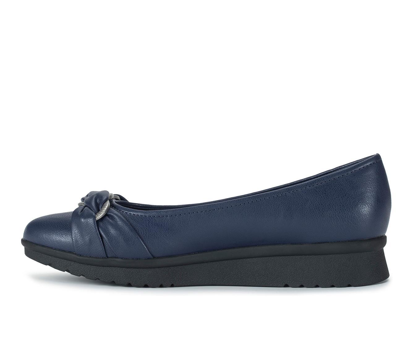 Women's Baretraps Aurora Flats Product Image