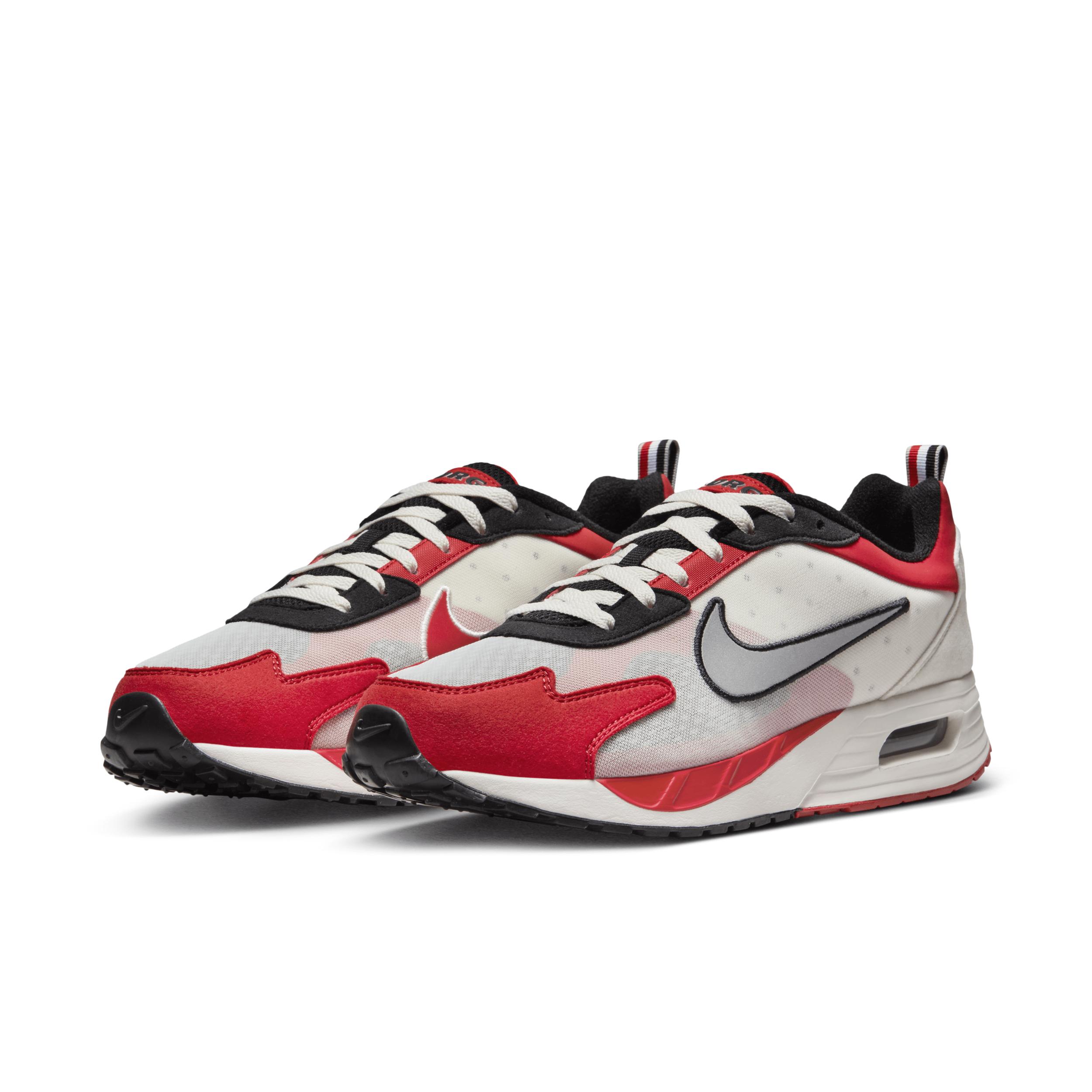 Georgia Nike Air Max Solo Men's Shoes Product Image